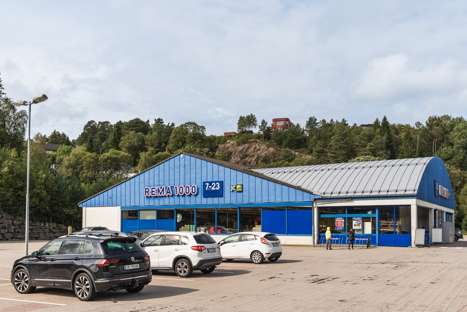 Kort vei til flere dagligvarebutikker Galleribilde