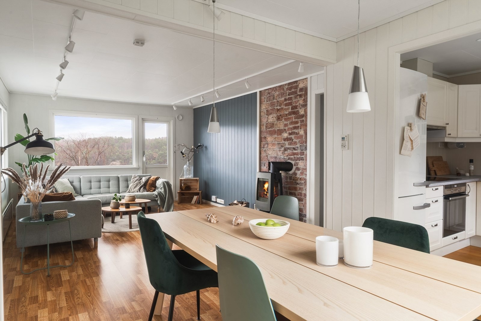 Aktiv Eiendomsmegling v/ Emil Hauger har gleden av å presentere Bjørgeveien 181! Foto: Alexander Vie. Galleribilde