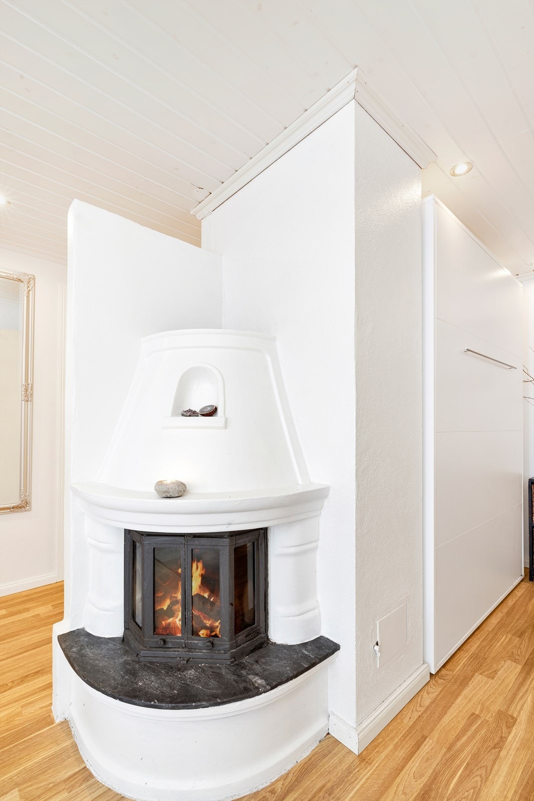 Peisen sørger for koselige vinterkvelder. Galleribilde