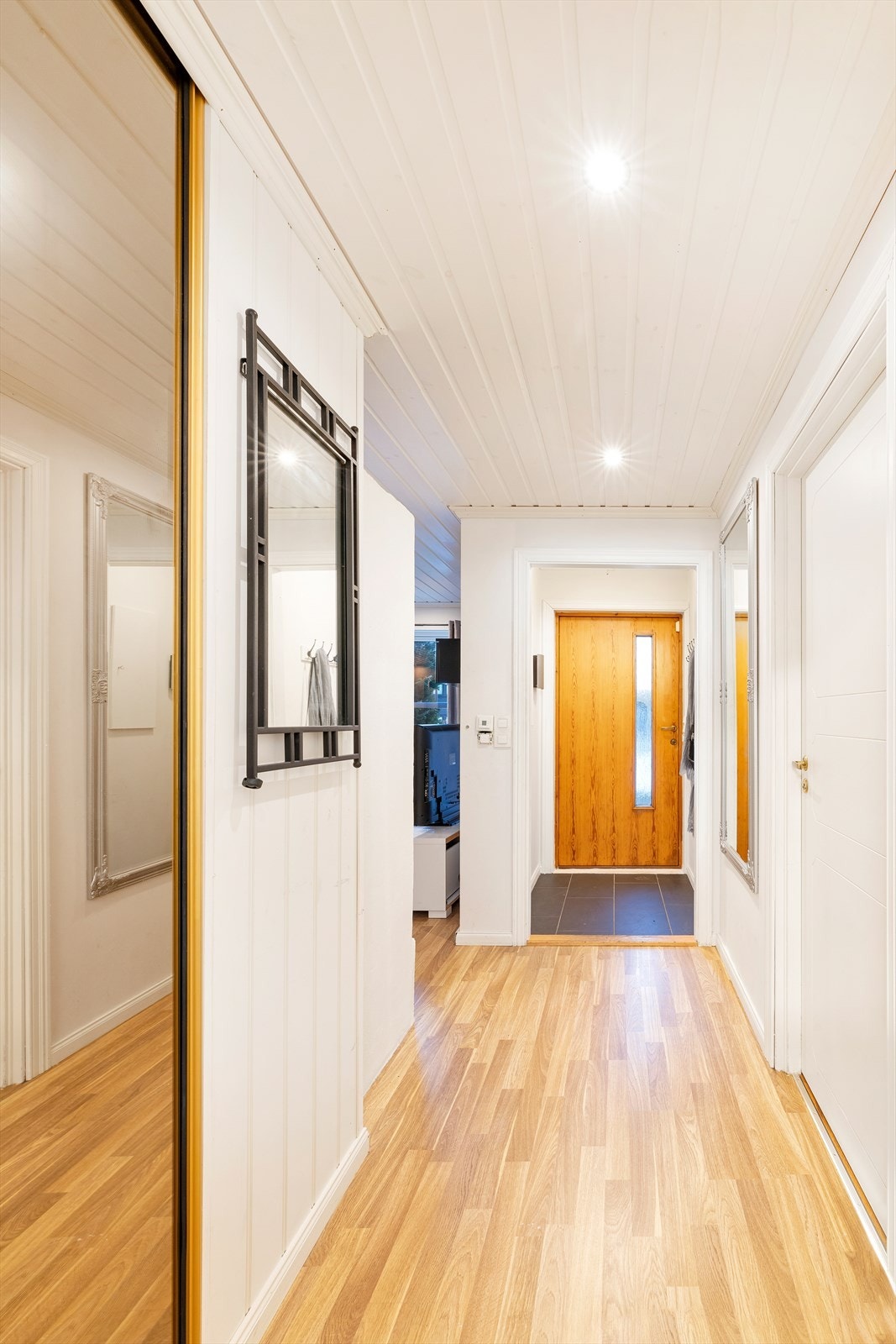 Entré. Galleribilde