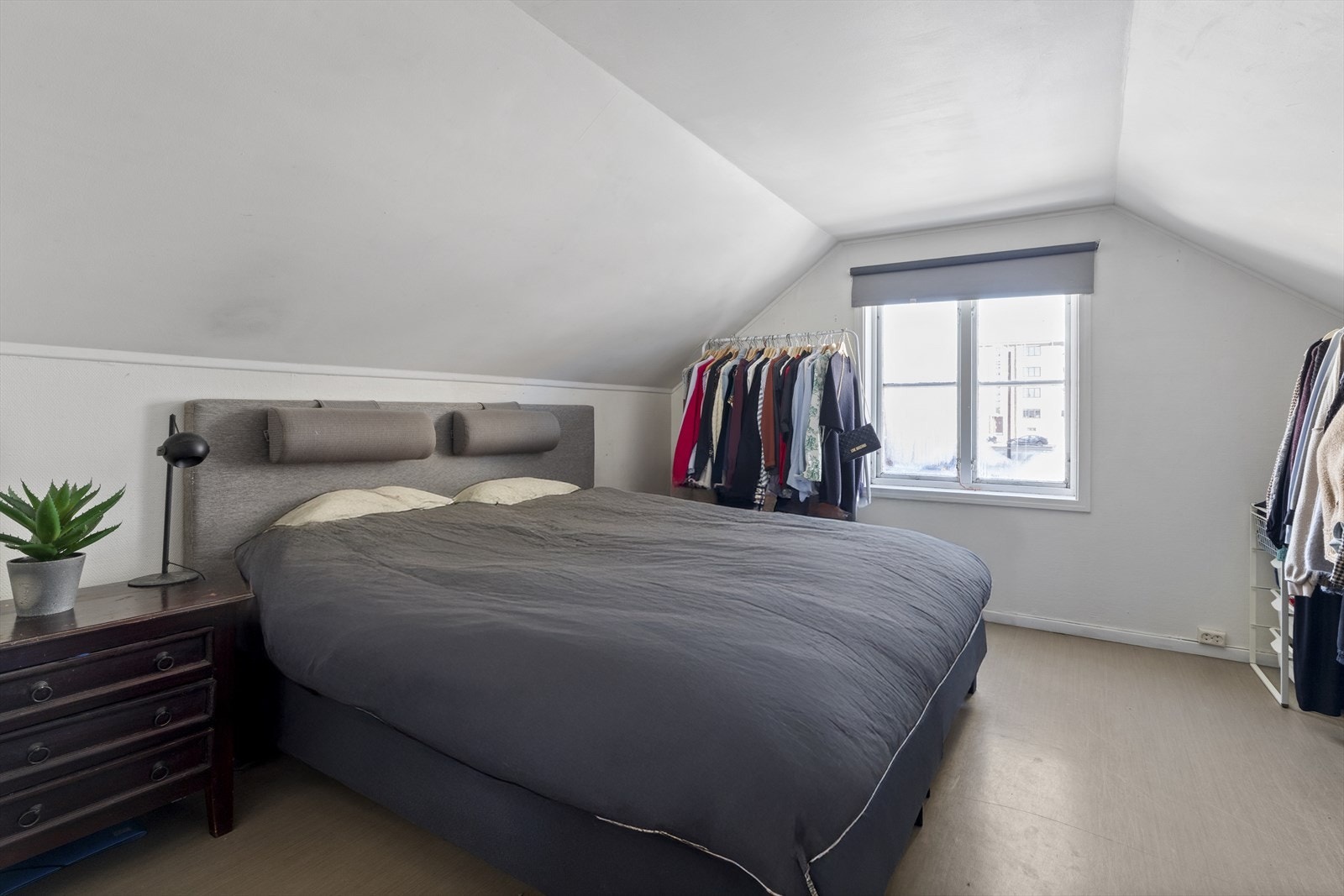 Hovedsoverom, rikelig med plass. Galleribilde