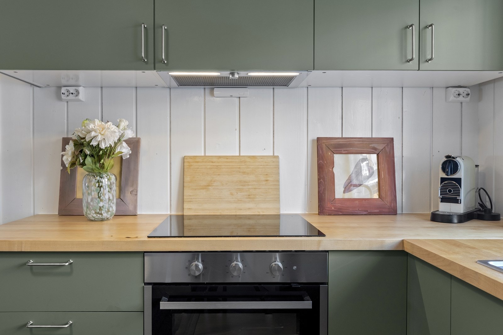 Integrert ventilator med komfyrvakt. Galleribilde