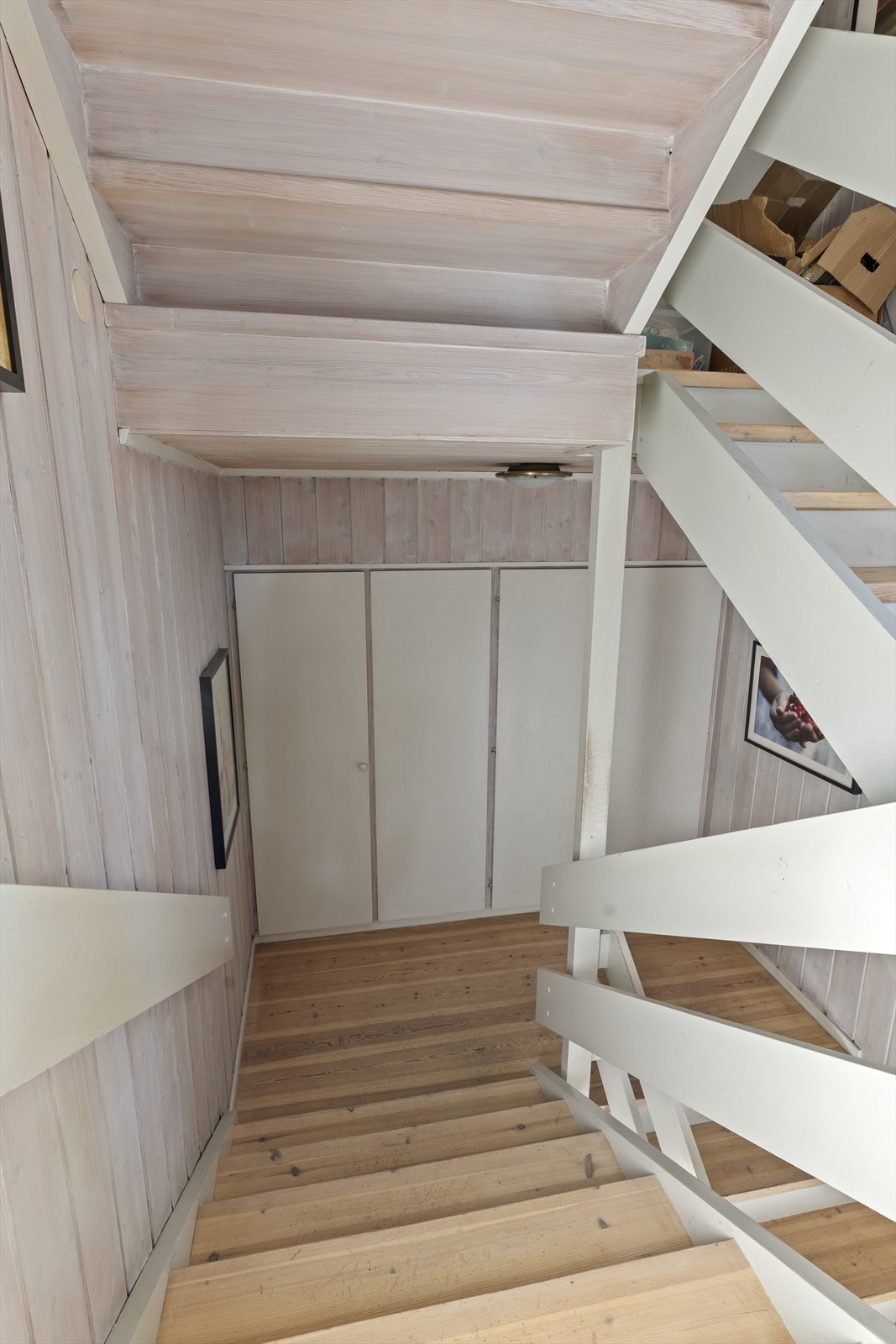 Trappegang mellom etasjene. Galleribilde