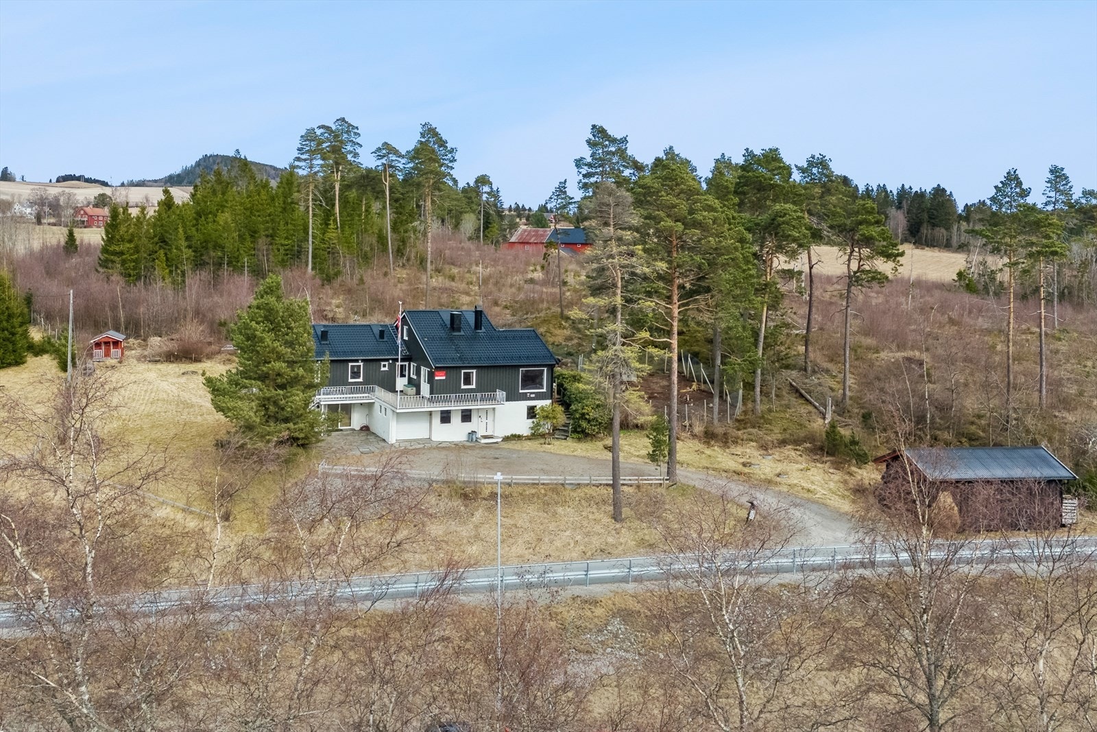 Aktiv Eiendomsmegling v/Anders Borgsø har gleden av å presentere Steinkjervegen 1030. Galleribilde