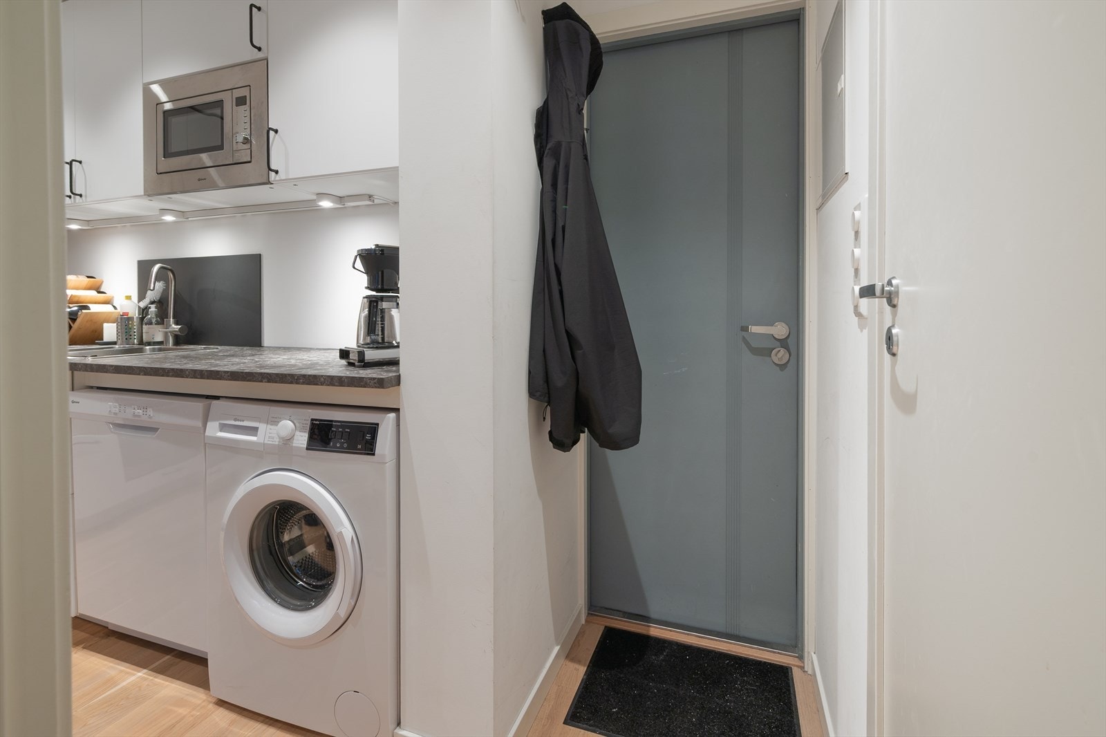 Tilgang til alle rom fra entréen Galleribilde