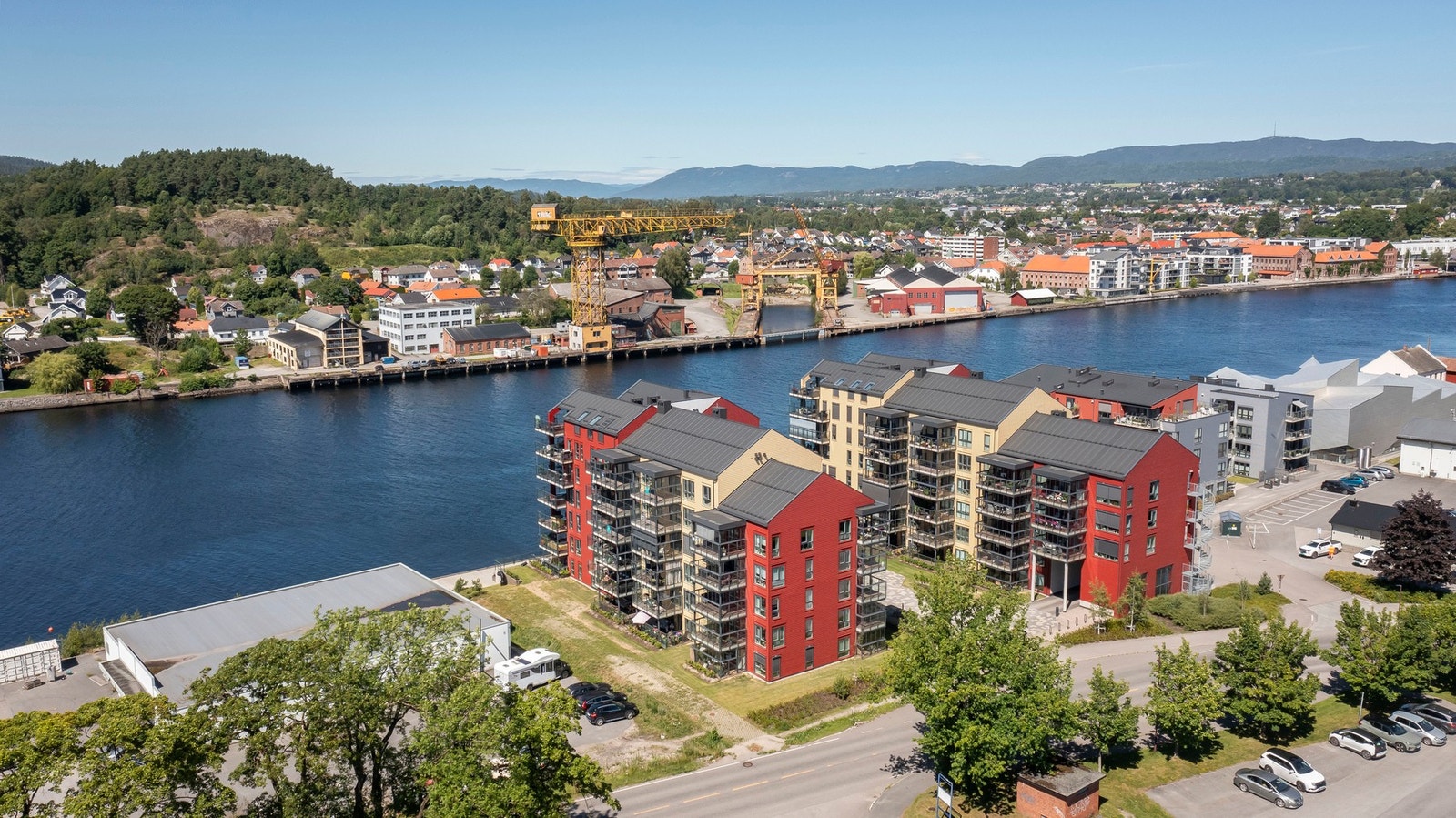 Her kan du leve et bekymringsfritt liv uten husmaling, snømåking og plenklipping. Galleribilde