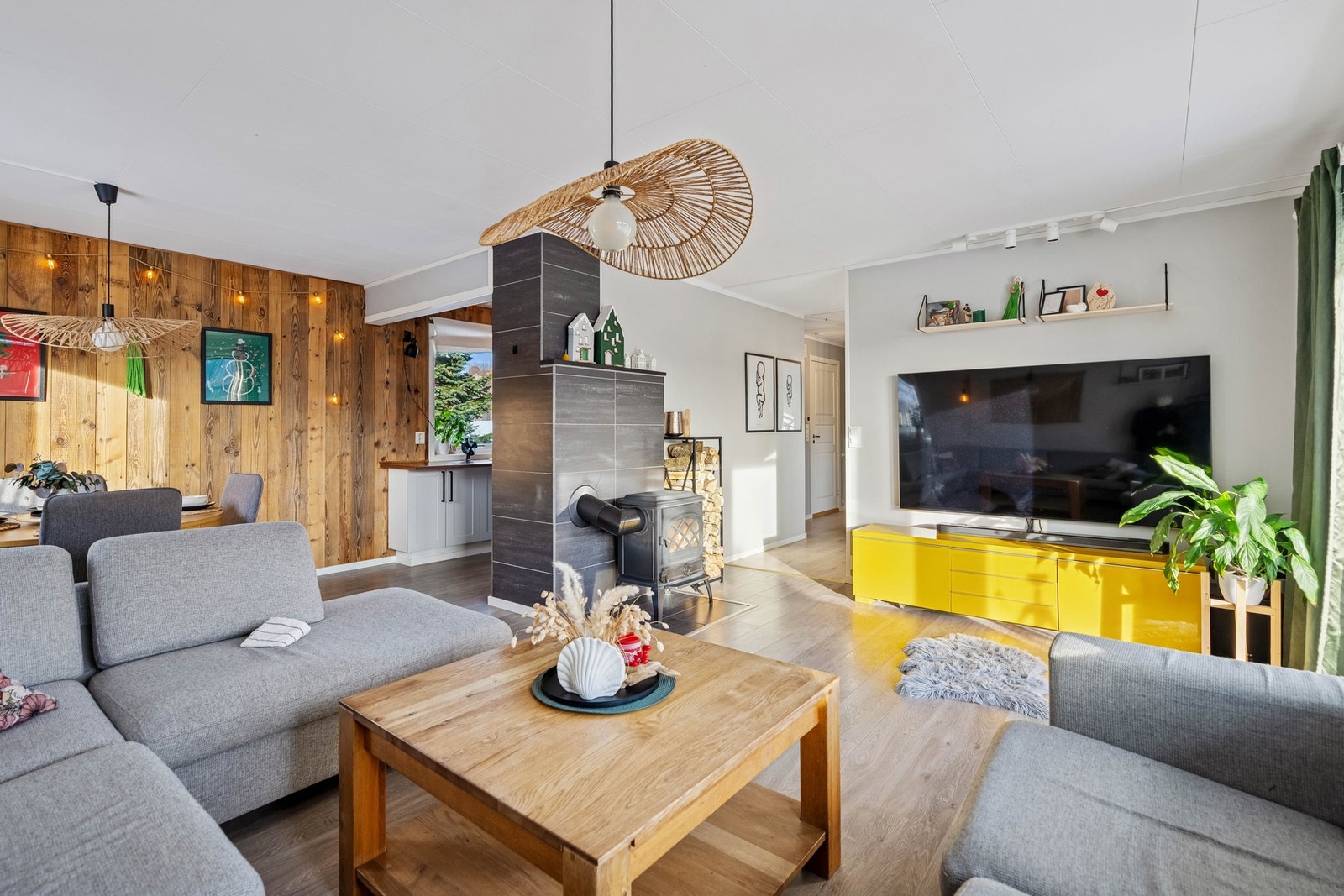 Oppvarming via vedovn Galleribilde