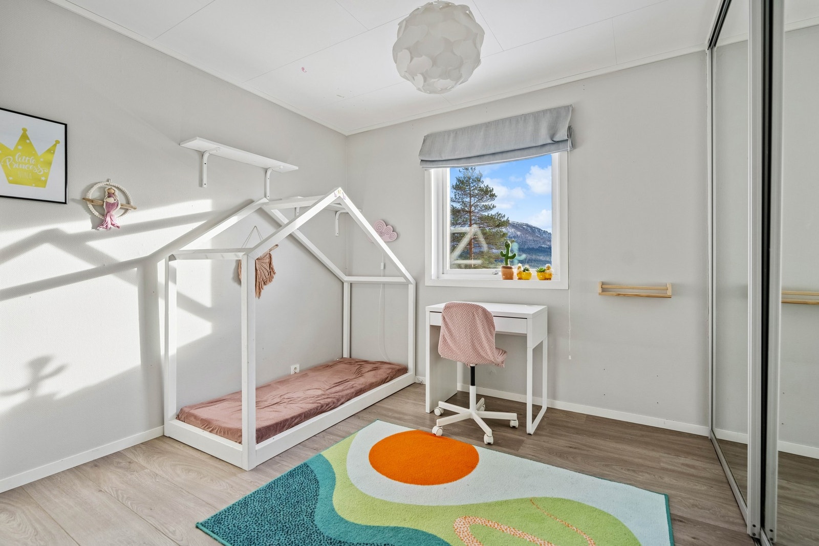 Soverom 2 i 1. etasje Galleribilde