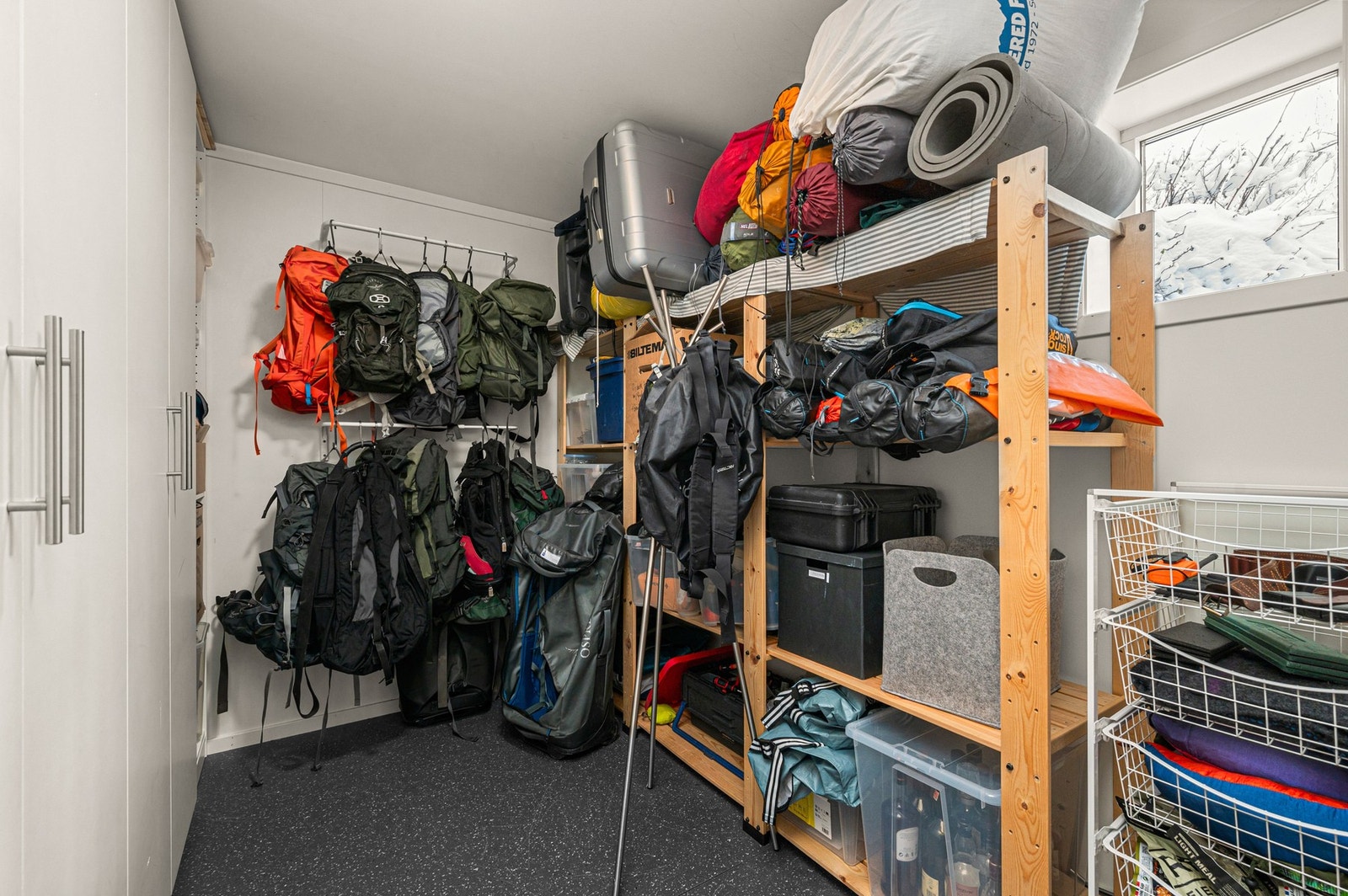 Bod i sokkel på ca 9,5m2. Galleribilde