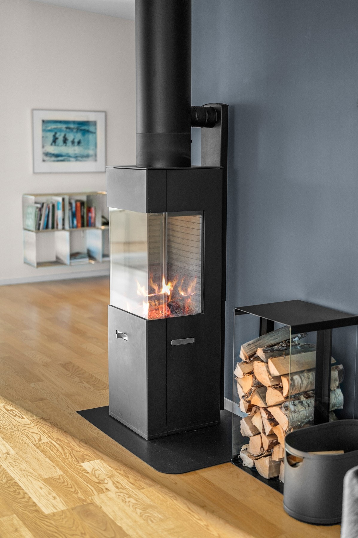 Rentbrennende peisovn med god effekt. Galleribilde