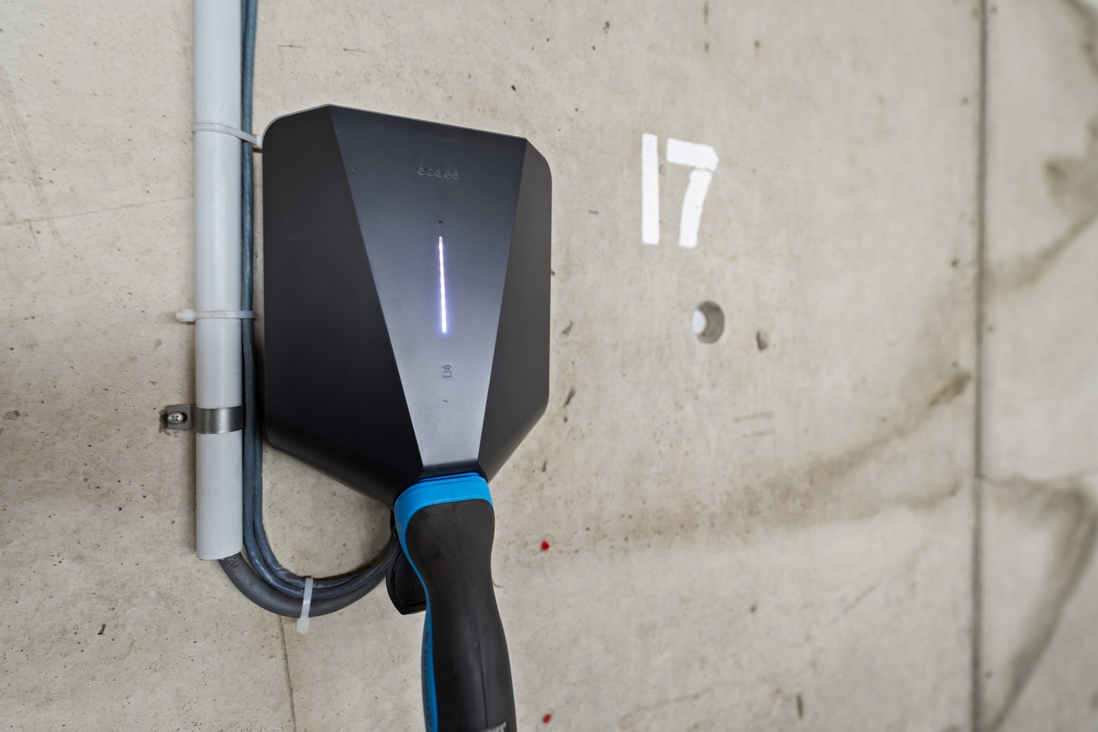 Elbillader. Galleribilde