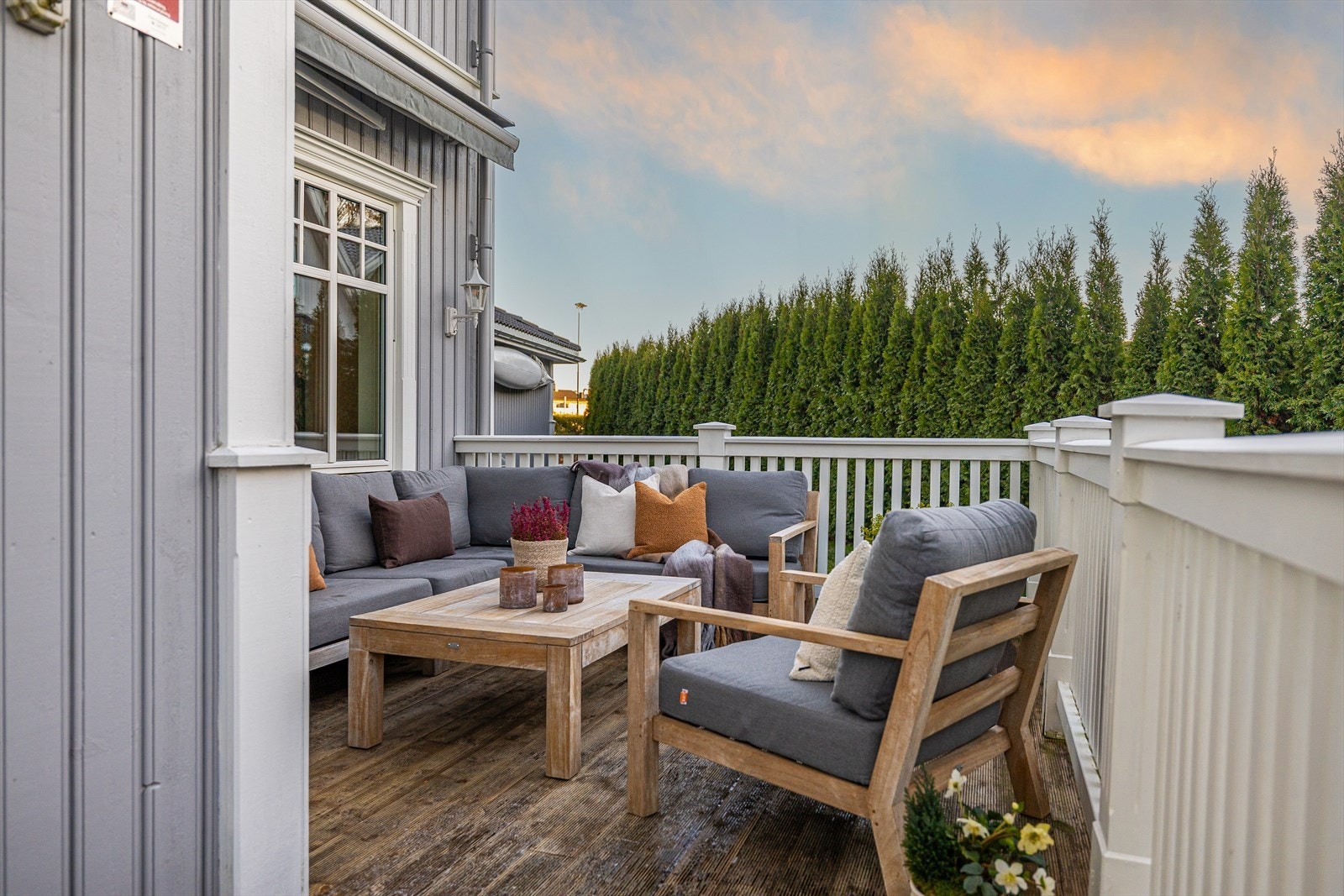 Her kan du nyte lange sommerdager i fred og ro, helt skjermet fra innsyn. Galleribilde