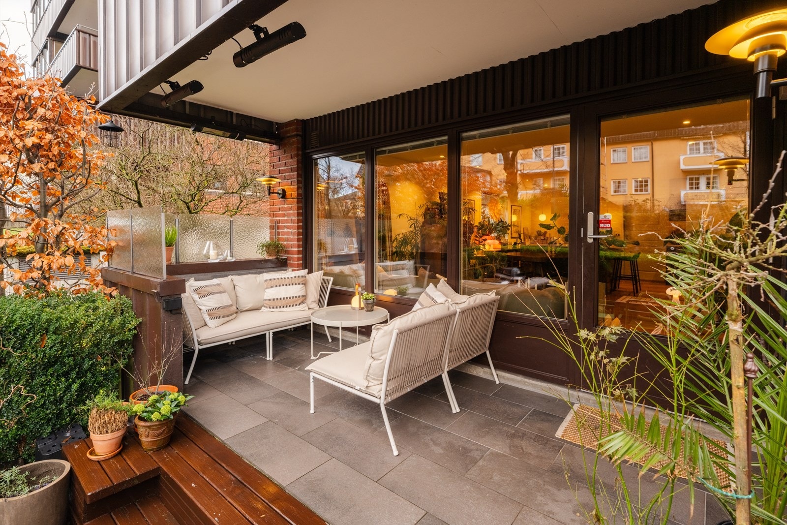 En praktisk endeleilighet med direkte tilgang til en stor uteplass med skjermet beliggenhet på Frogner med gangavstand til alt av servicetilbud. Galleribilde