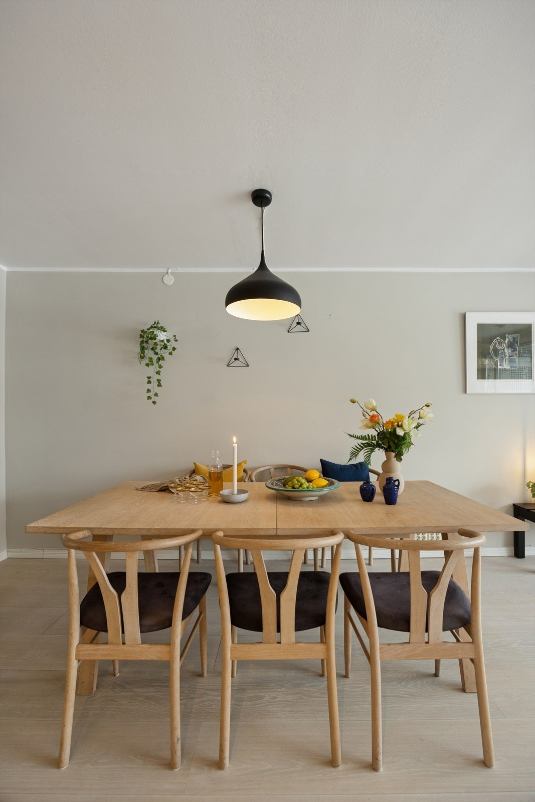 God plass til spisebord. Galleribilde