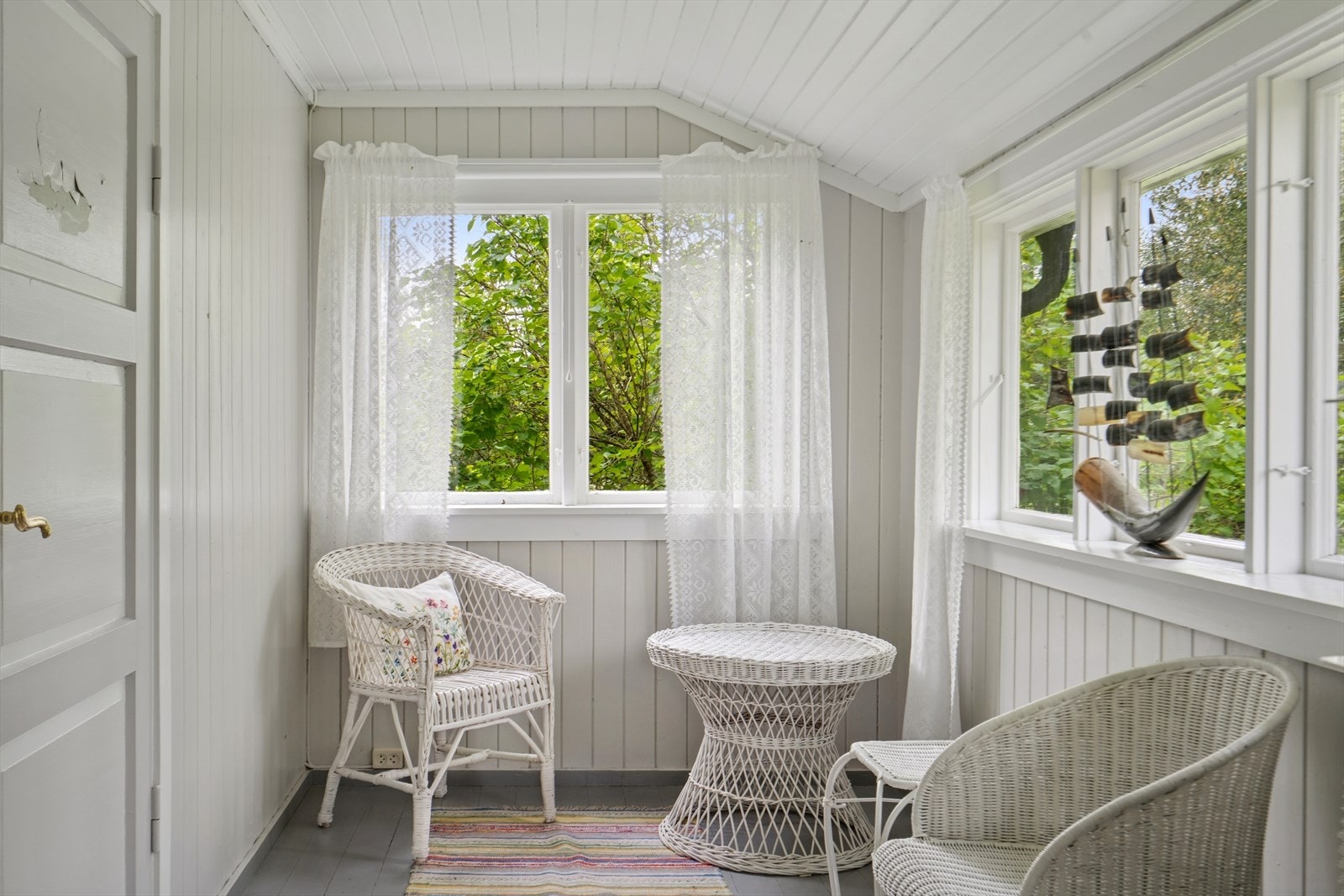 En lys og sjarmerende enebolig med enkel standard. Galleribilde