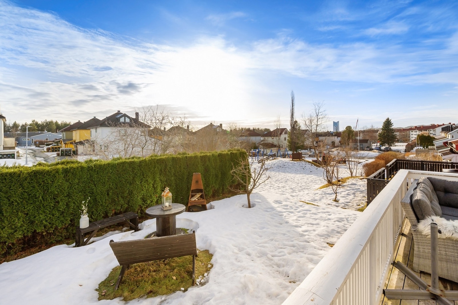 Flott hekk som skjermer godt for innsyn. Galleribilde