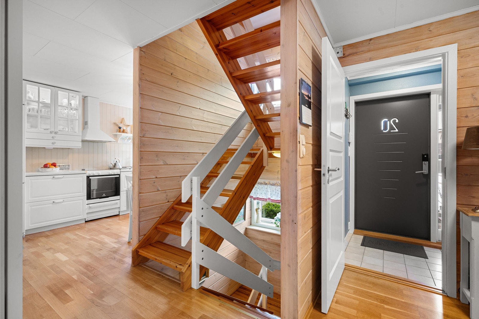 Boligen går over 4 plan og har utrolig god planløsning. Galleribilde