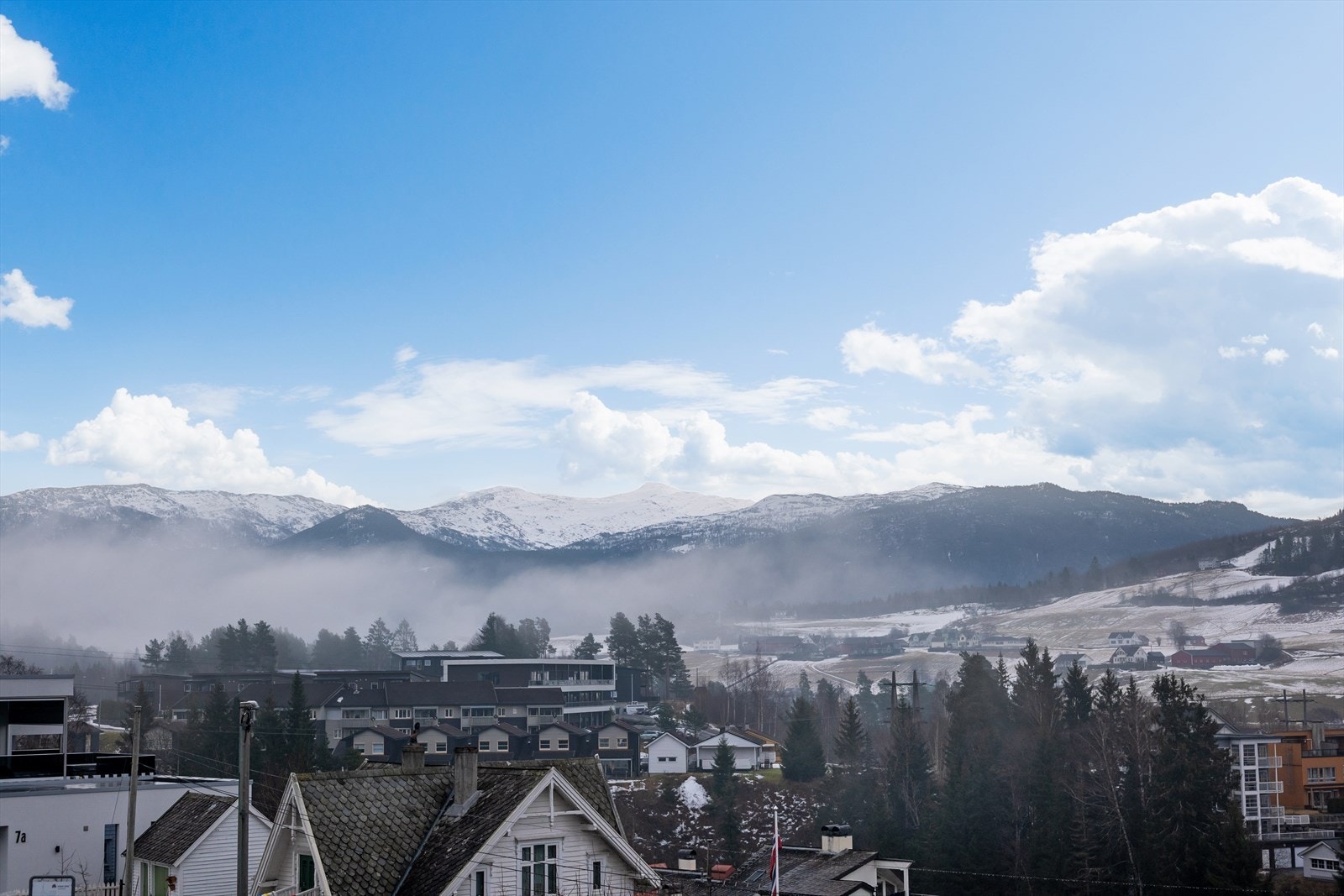 Utsikt andre veien mot blant annet Horndalsnuten. Galleribilde