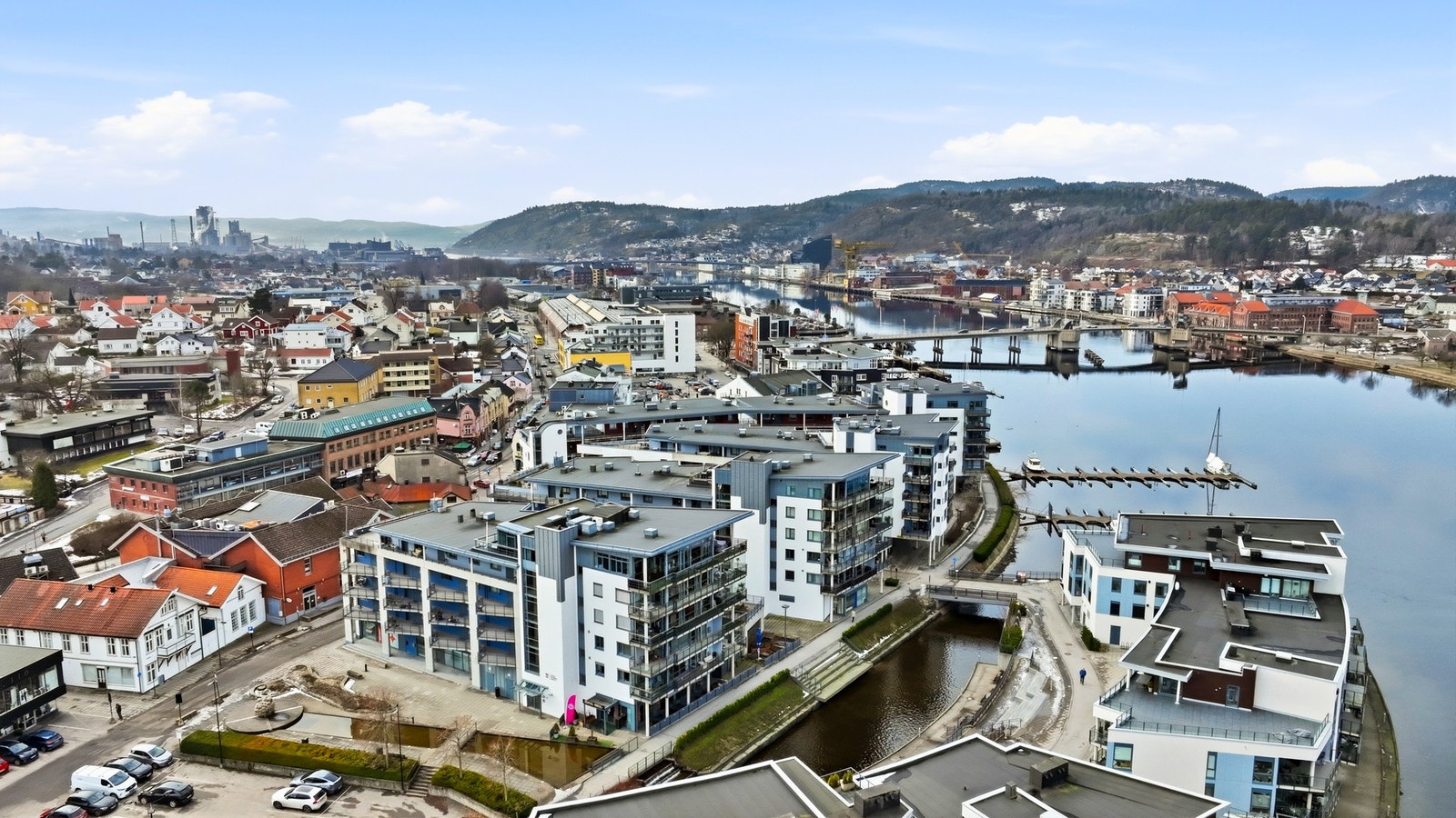 Her bor du med gangavstand til kollektivtilbud, treningssentre, serveringssteder og dagligvarebutikker. Galleribilde