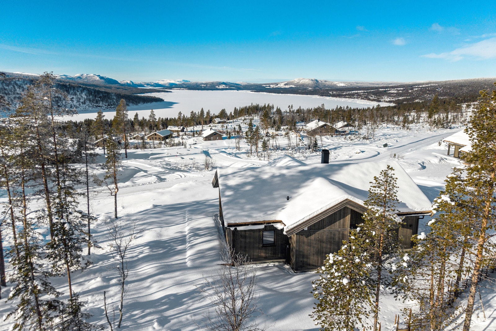 Utsikten fra eiendommen må oppleves Galleribilde
