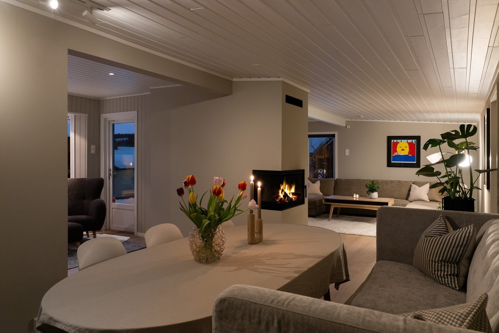 Boligen har en sjeldent god planløsning hvor alt finner sin naturlige plass Galleribilde