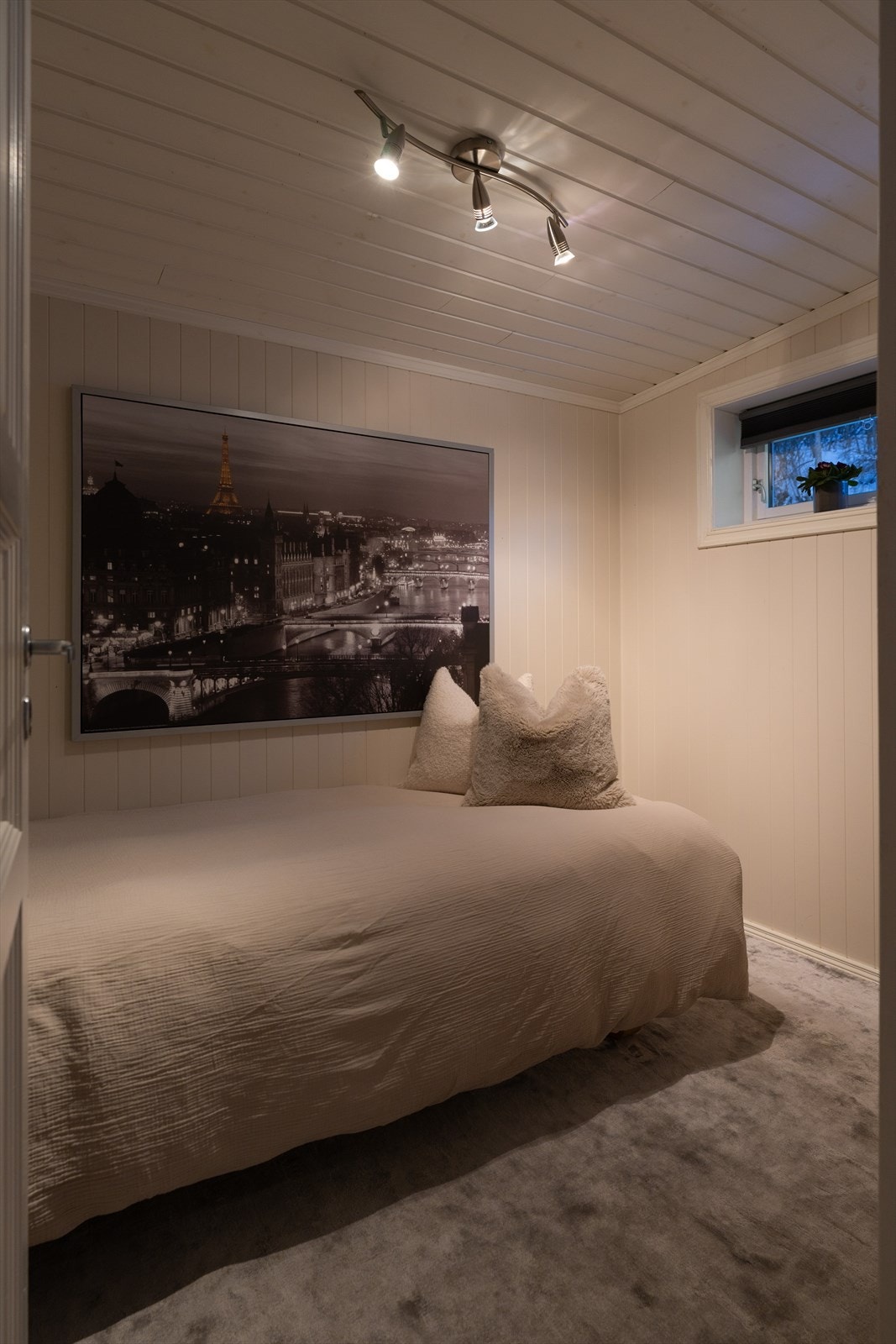 Disponibelt rom Galleribilde