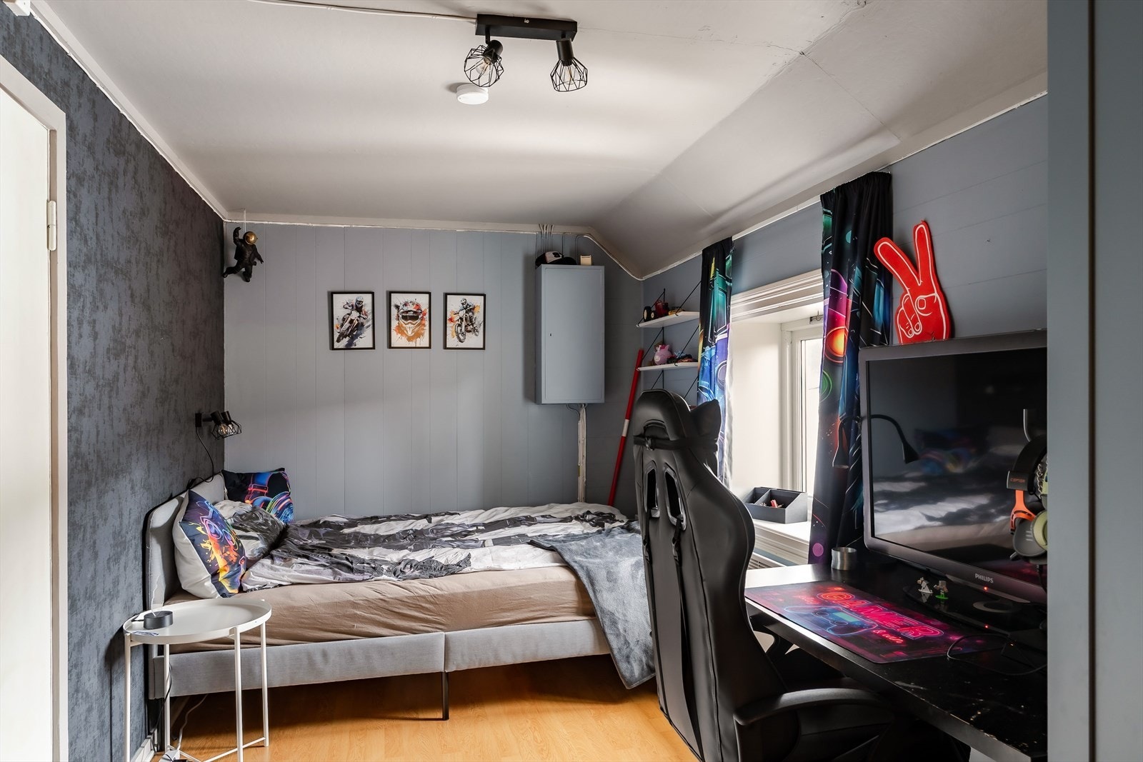 Soverom som fint kan benyttes som loftstue. Galleribilde