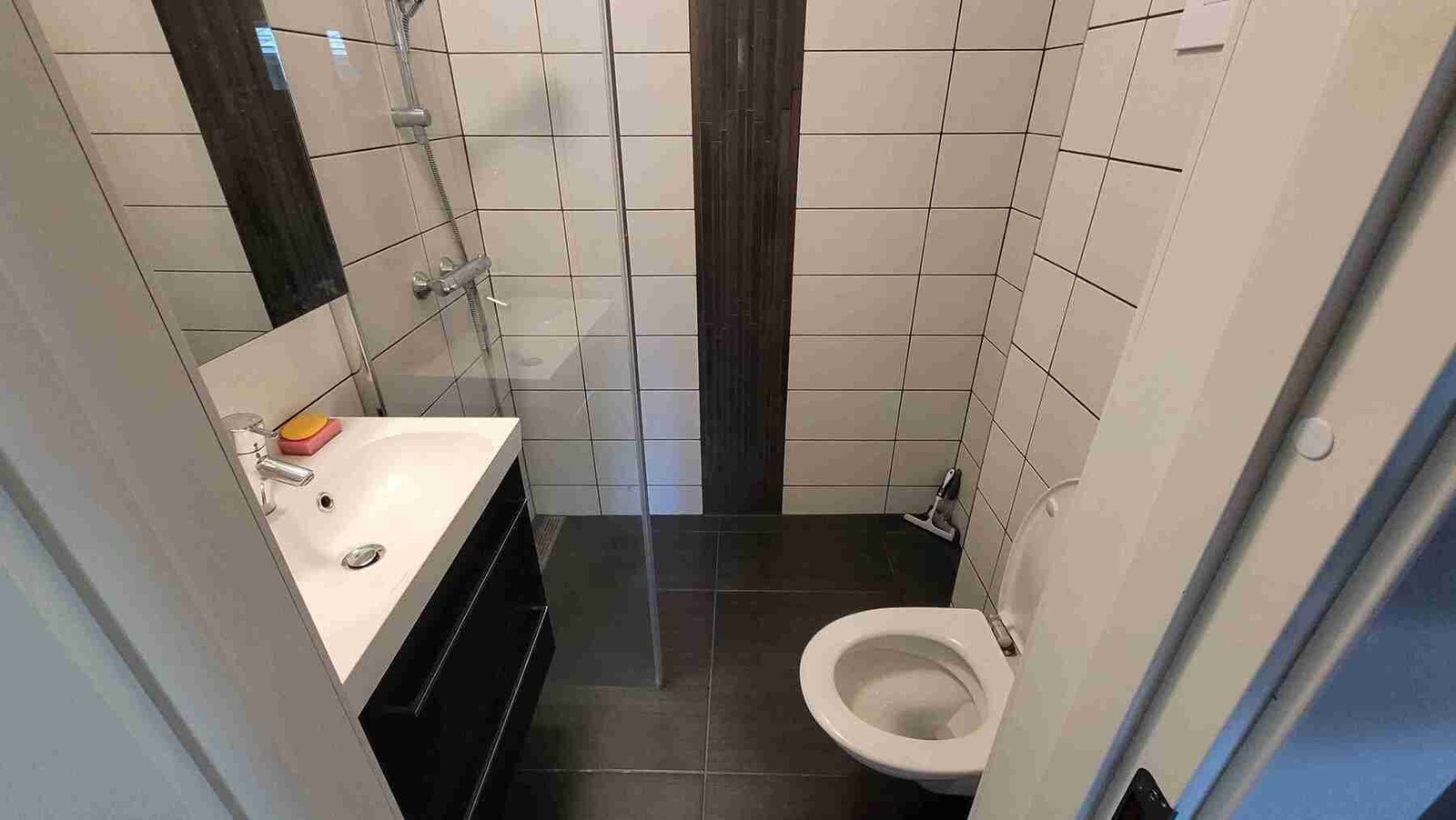 Bad i hybel Galleribilde