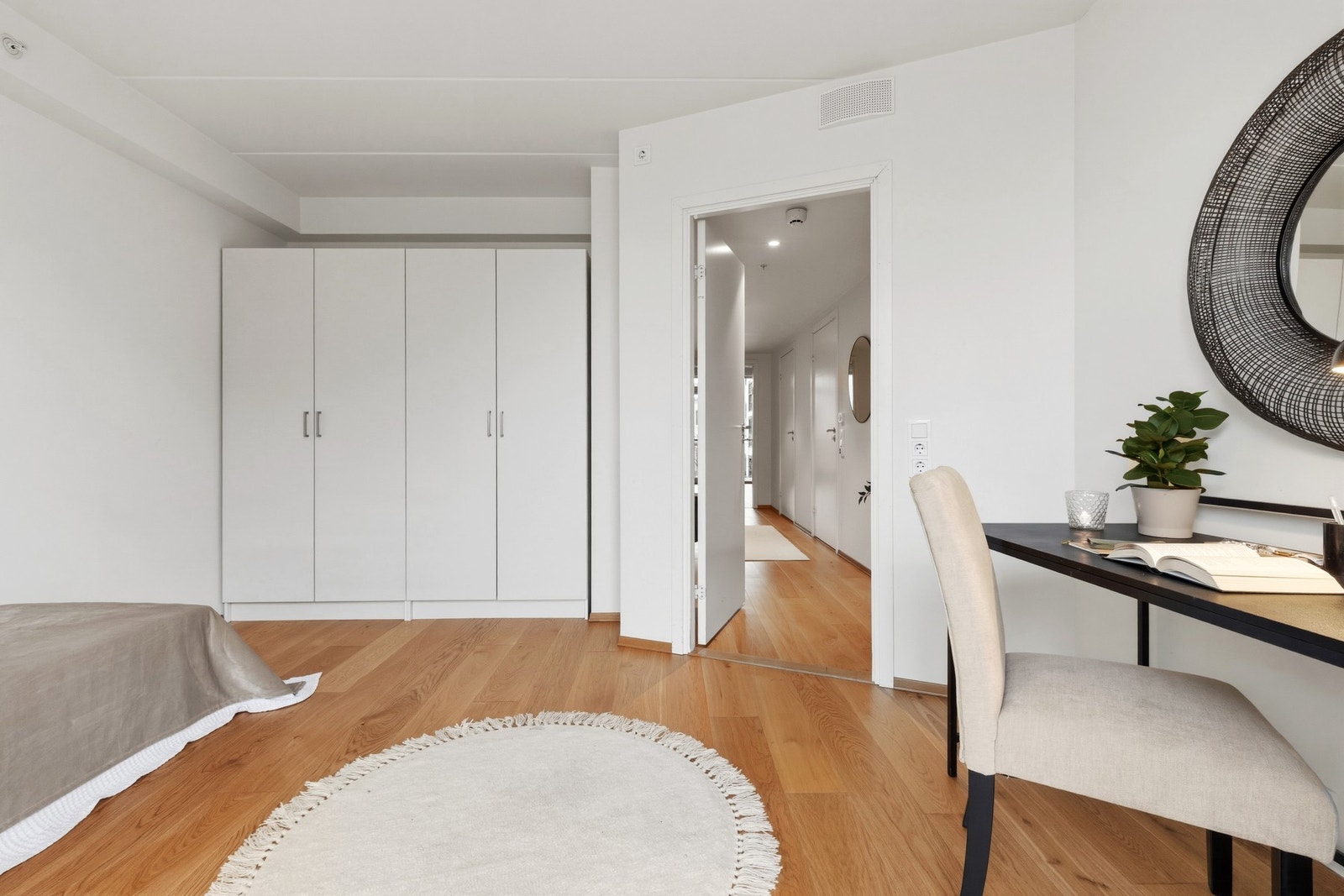 Garderobe i soverom 2 Galleribilde