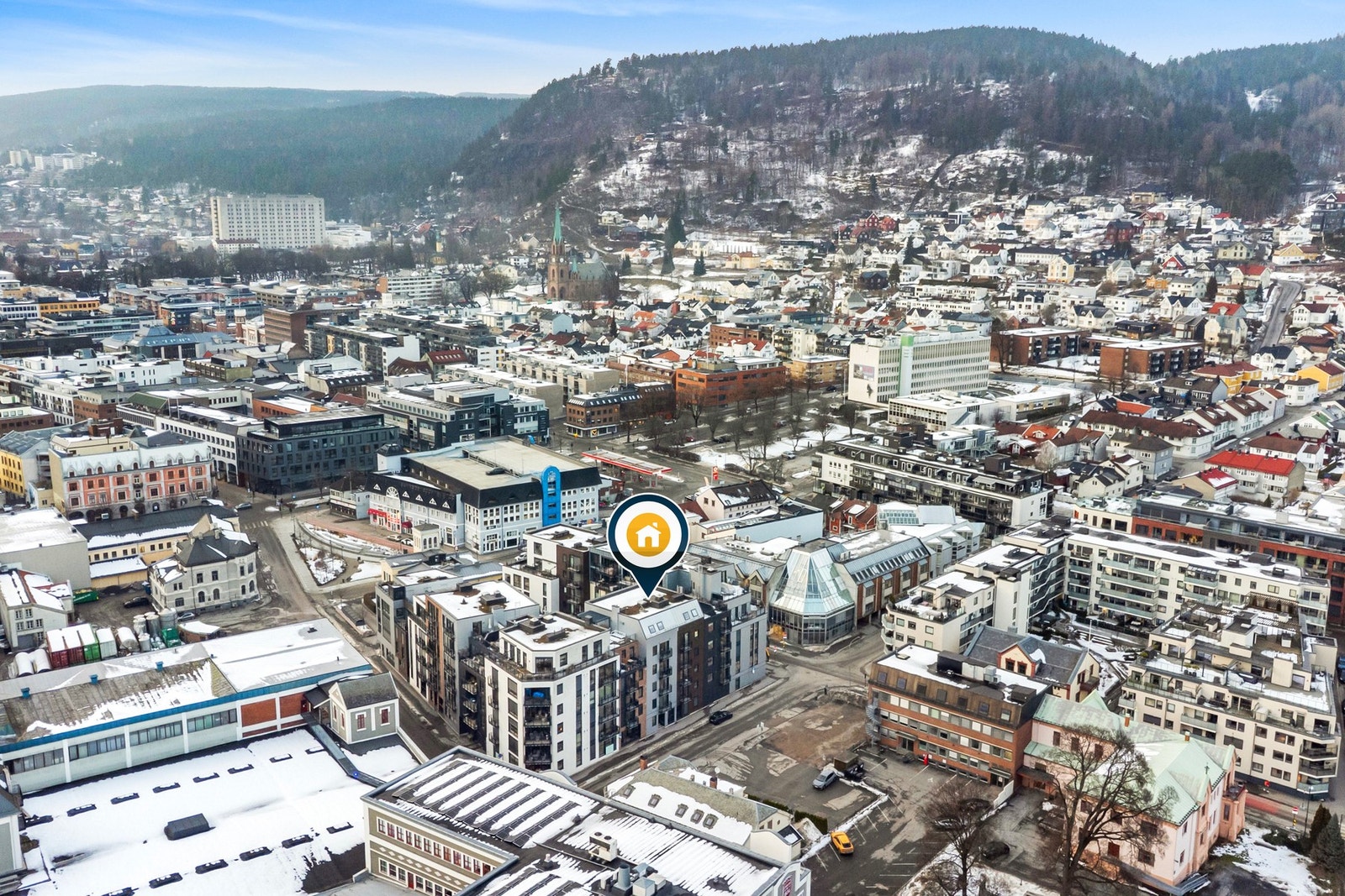 Leiligheten har en gunstig plassering i 2. etg. og er gjennomgående Galleribilde