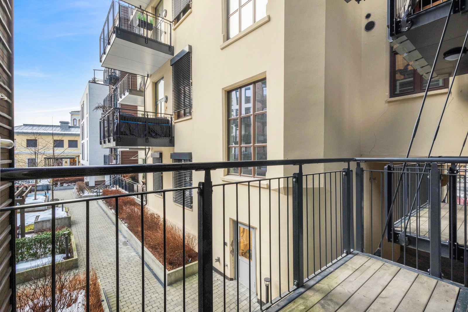 Utgang til balkong fra kjøkken Galleribilde