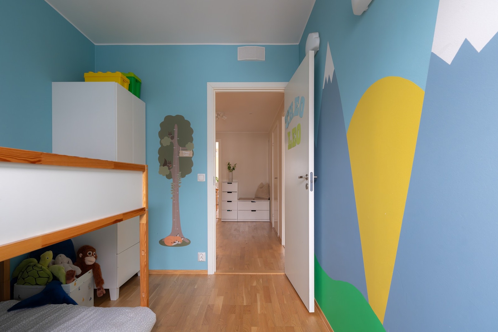 Rommet er i dag innredet som barnerom, men kan også passe fint som gjesterom eller kontor. Galleribilde