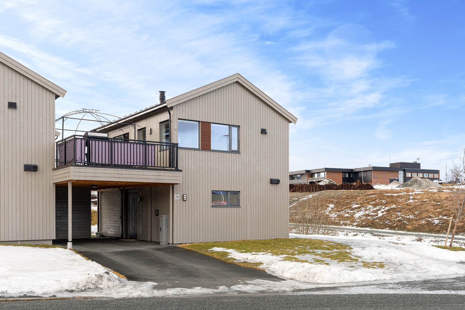 EiendomsMegler1 v/Magnus Sollid har gleden av å presentere Granmovegen 28! Galleribilde