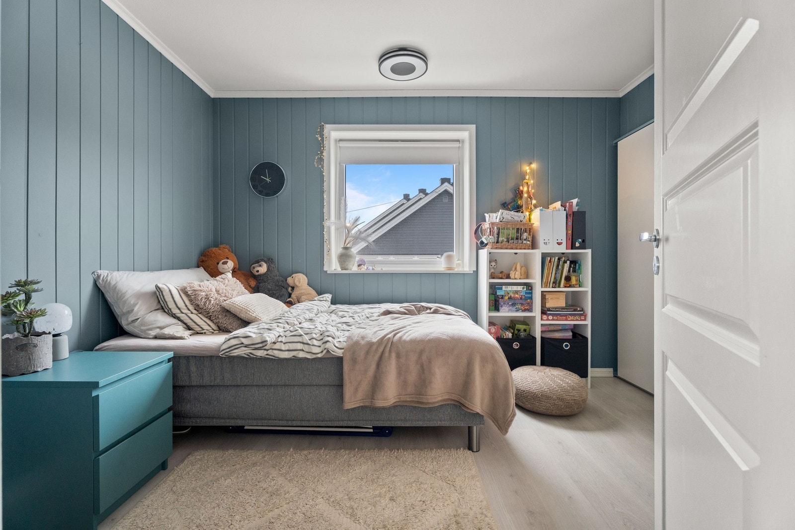 Det andre soverommet egner seg godt som barnerom, gjesterom eller hjemmekontor etter behov. Galleribilde