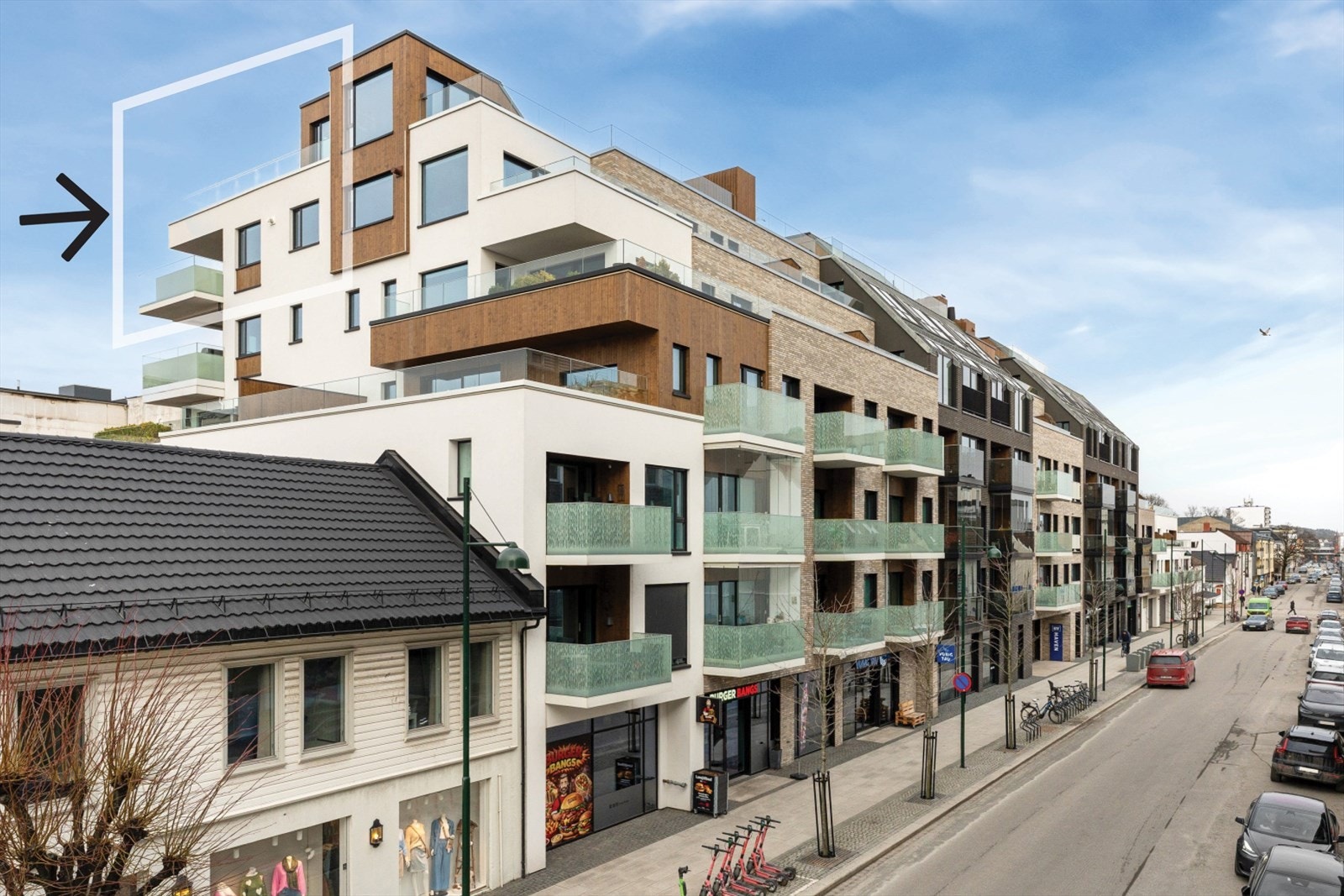 Toppleiligheten går over 2 etasjer Galleribilde