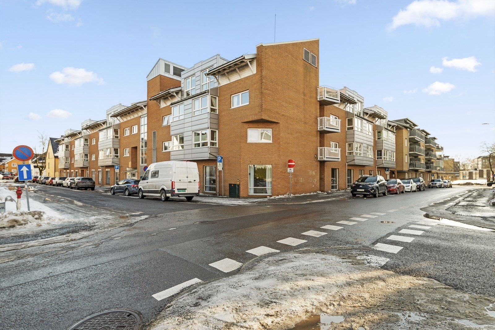 Nordvik Tønsberg v/Jørgen Nyhus ønsker velkommen til Kong Oscars Gate 15! Foto: Fotograf Magik. Galleribilde