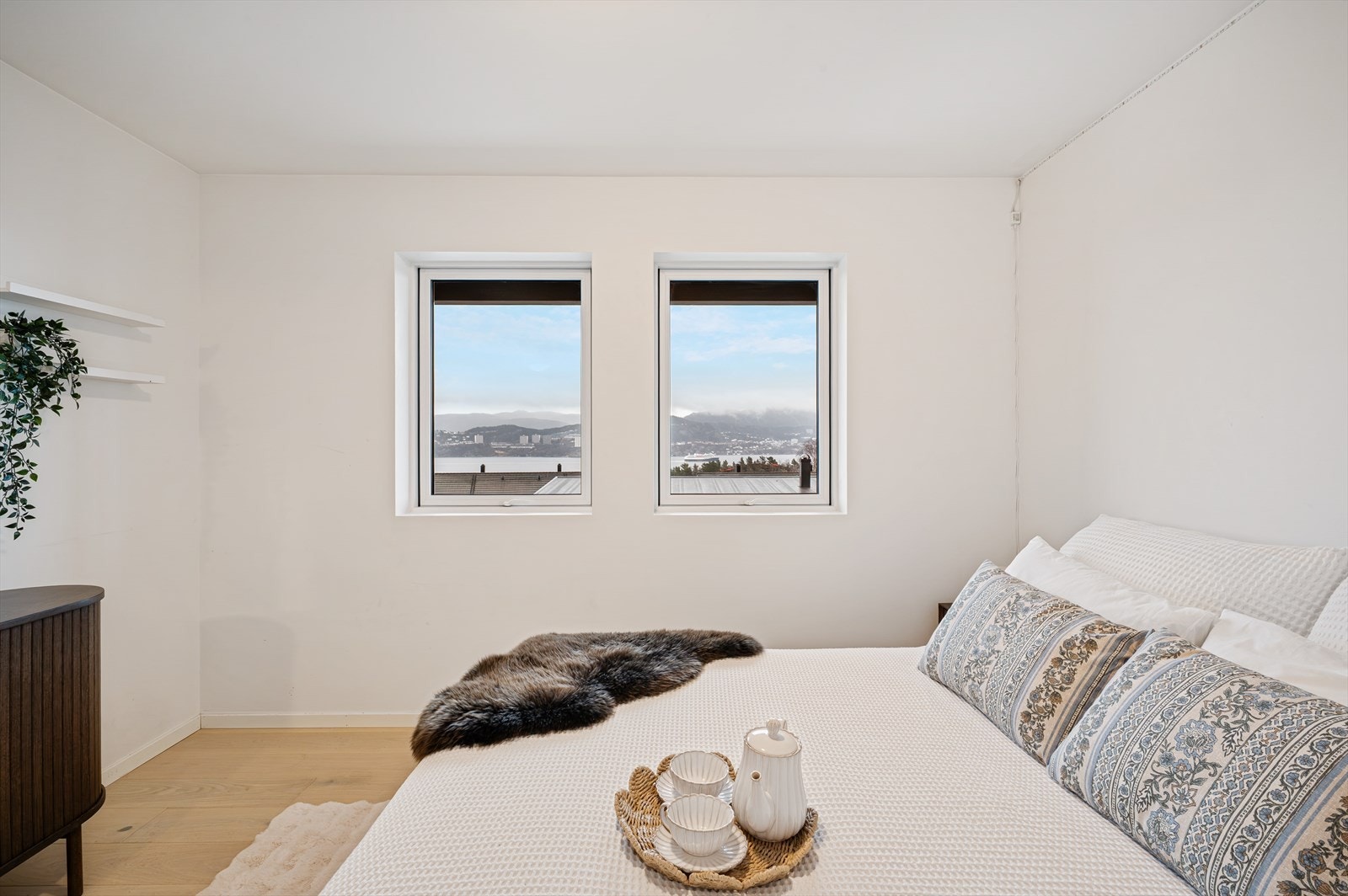 - Her er det godt med plass til dobbeltseng i ønsket størrelse og tilhørende møblement - Galleribilde