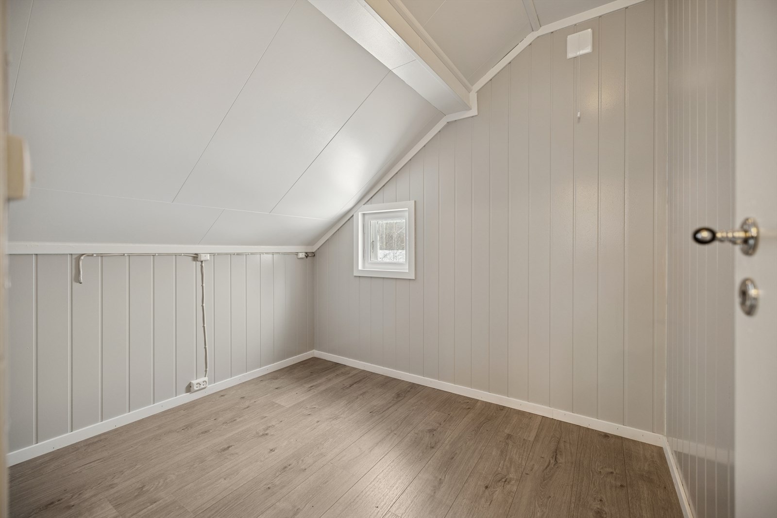 To av soverommene har egne kott for ekstra oppbevaring. Galleribilde