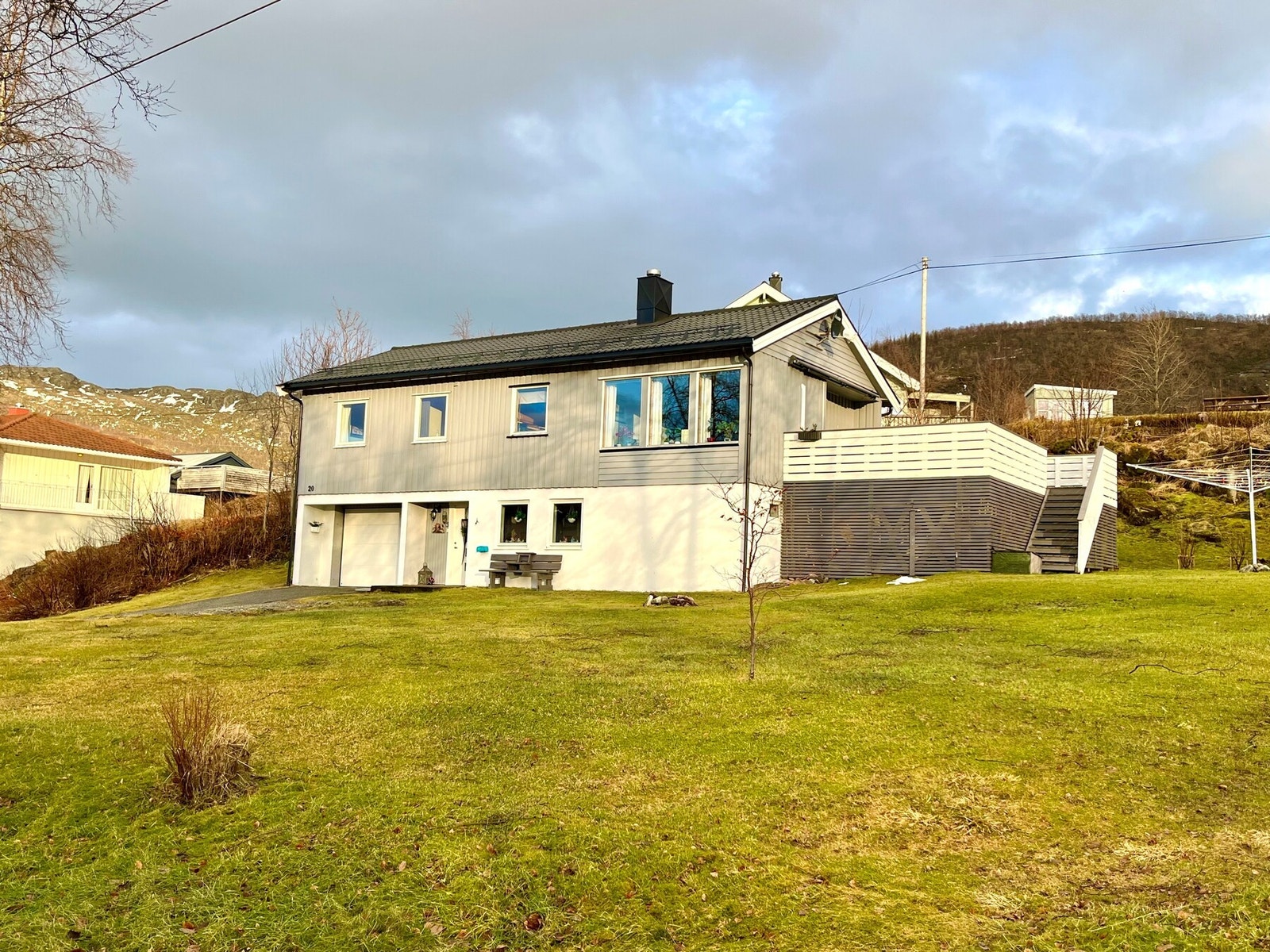 Velkommen til Skoleveien 20!
Foto: Selgers bilder og EFKT. Galleribilde