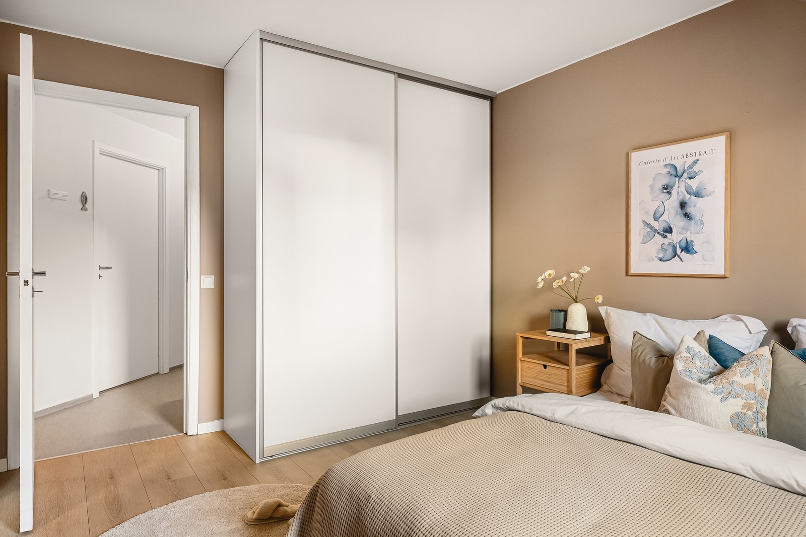 - Garderobeskapet fra Slide som var nytt i 2023 medfølger - Galleribilde