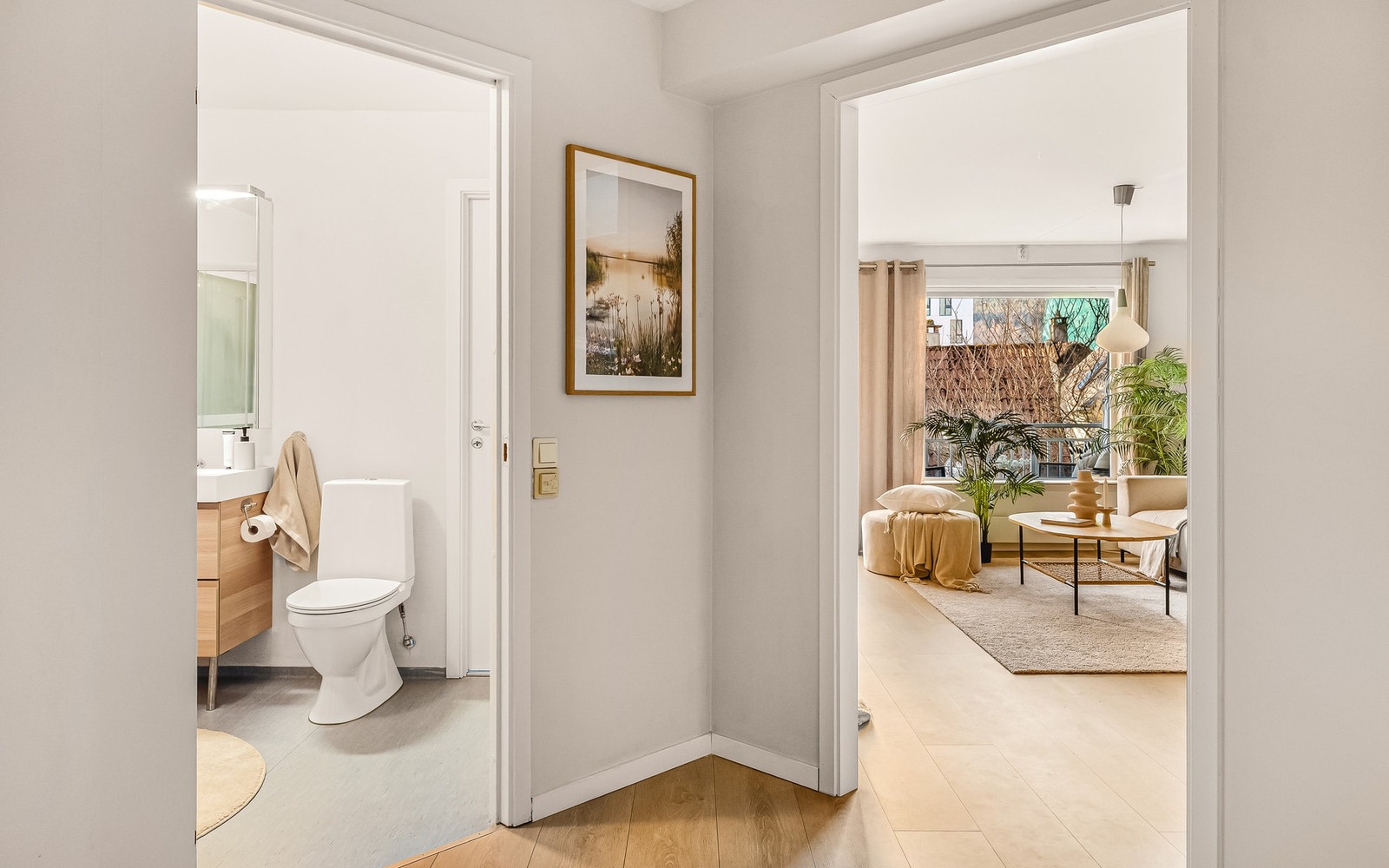 - Boligen disponerer i tillegg en ekstern bod i underetasje på 5,5 kvm - Galleribilde