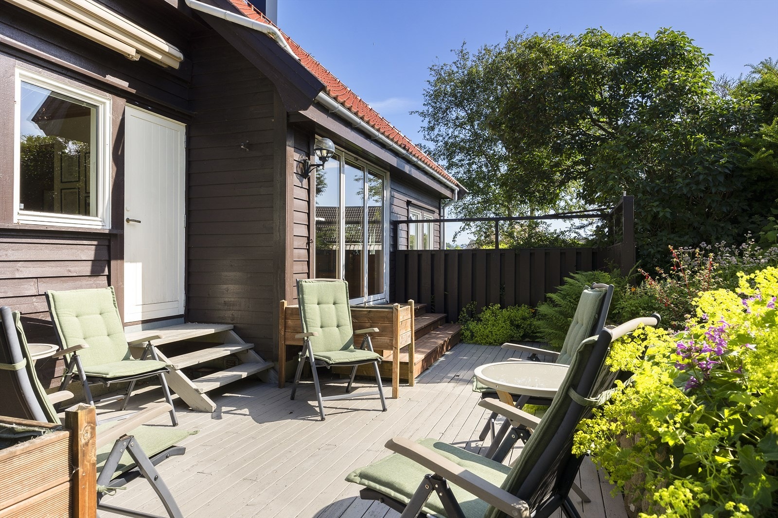 Innbydende og skjermet uteområde Galleribilde