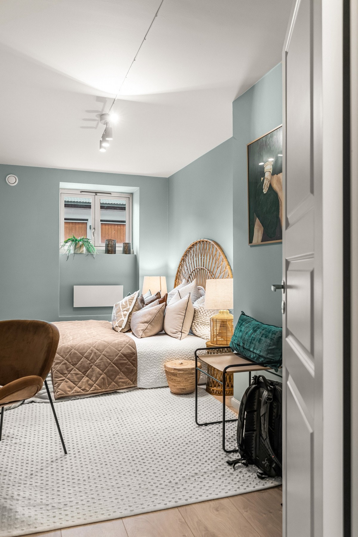 I dette rommet som er vendt mot indre gårdsrom sover du godt Galleribilde