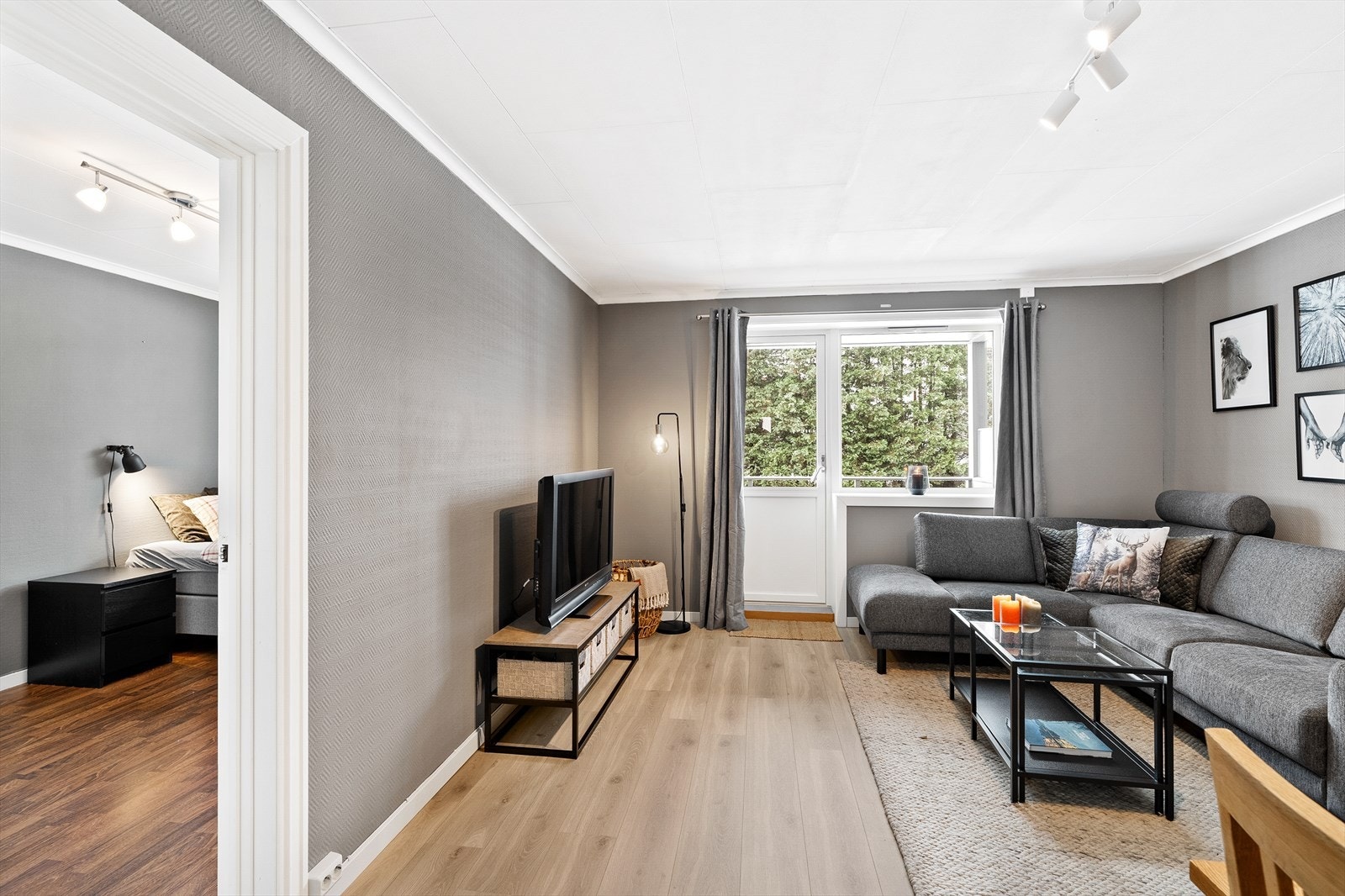 Utgang til egen solrik balkong. Galleribilde