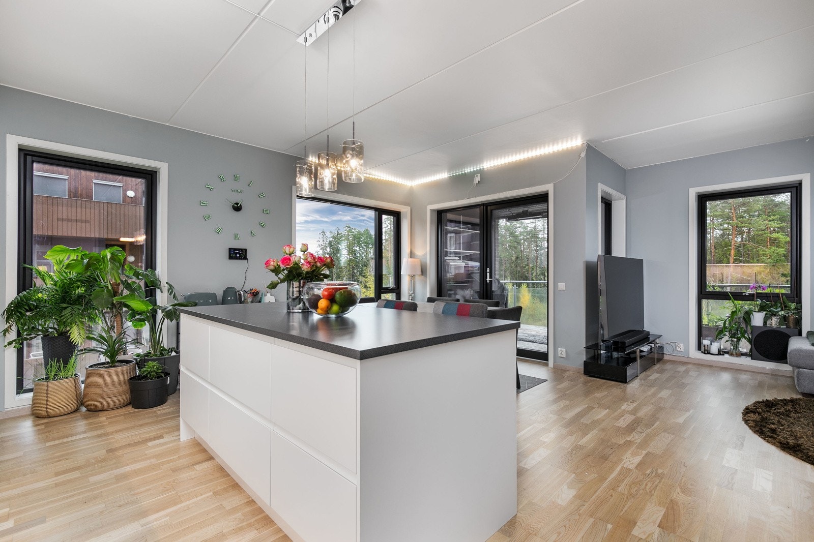 Kjøkkenøy ble montert i 2022. Galleribilde