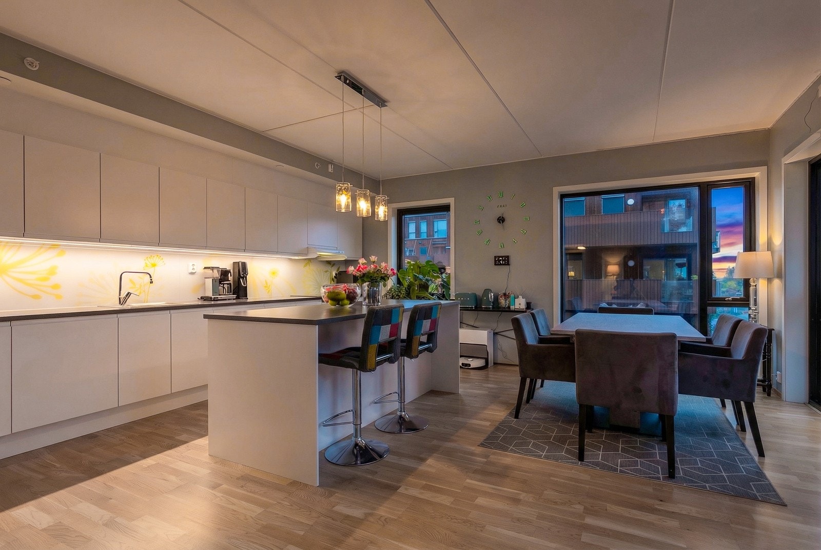 Kveld terrasse (3) Galleribilde