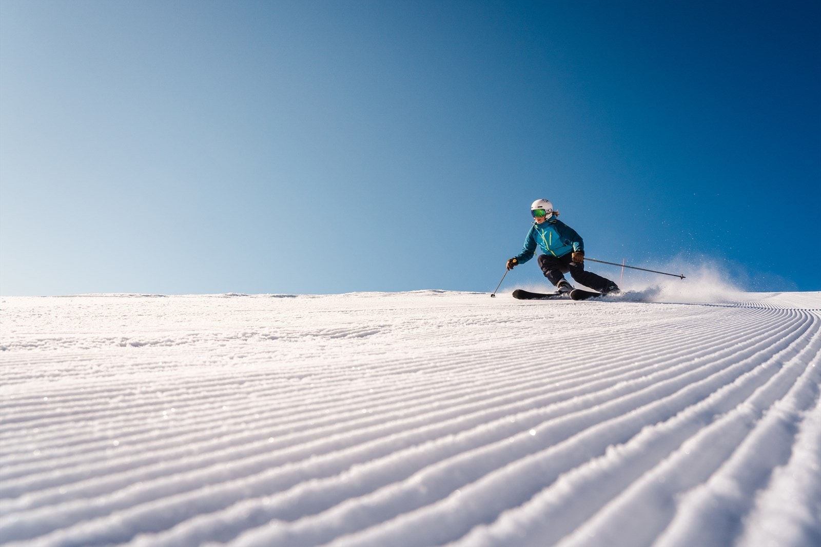 Flotte forhold for alpint i lange, velpreparerte bakker. Galleribilde
