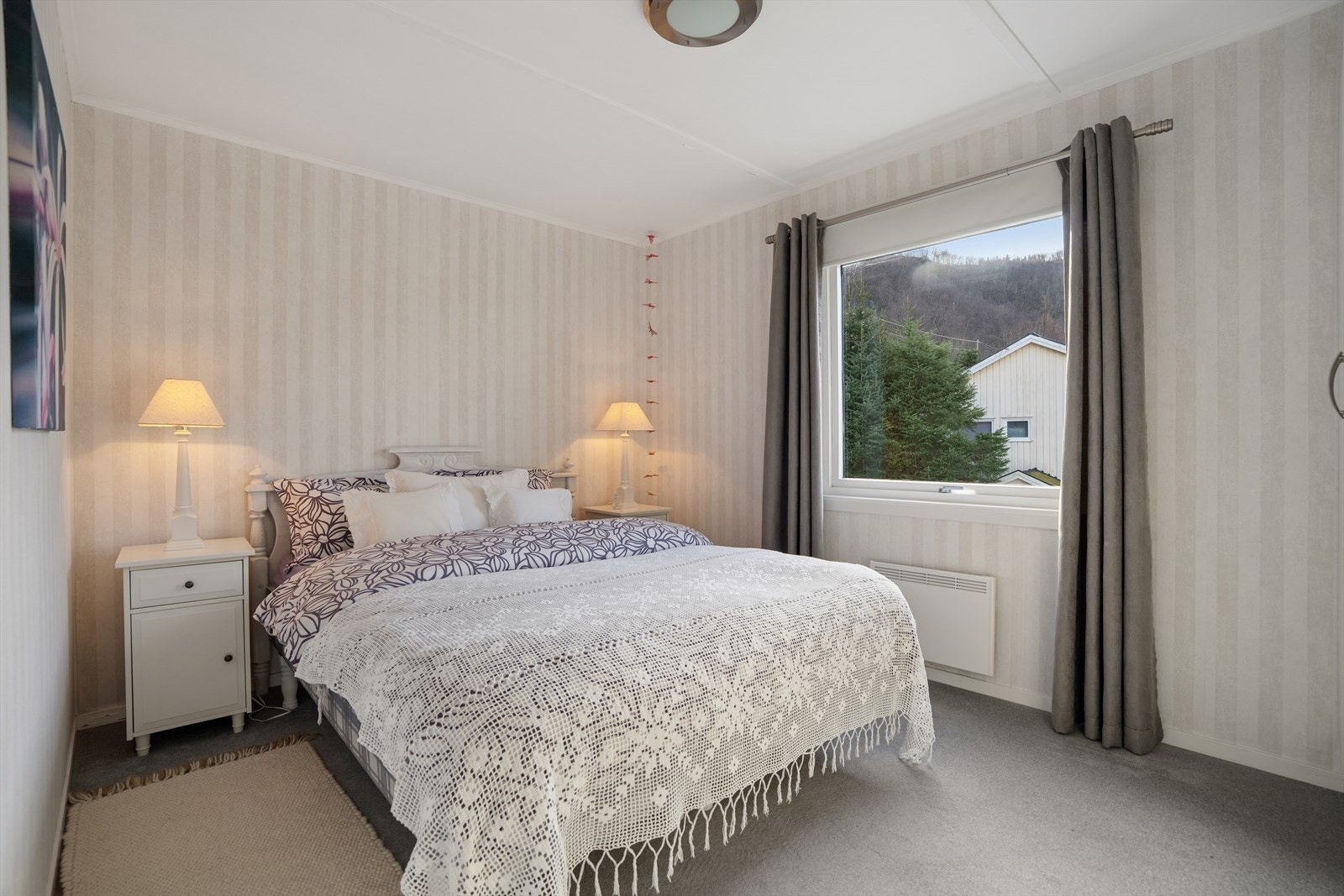 Soverommet i kårboligen er romslig og har plass til garderobeskap. Galleribilde