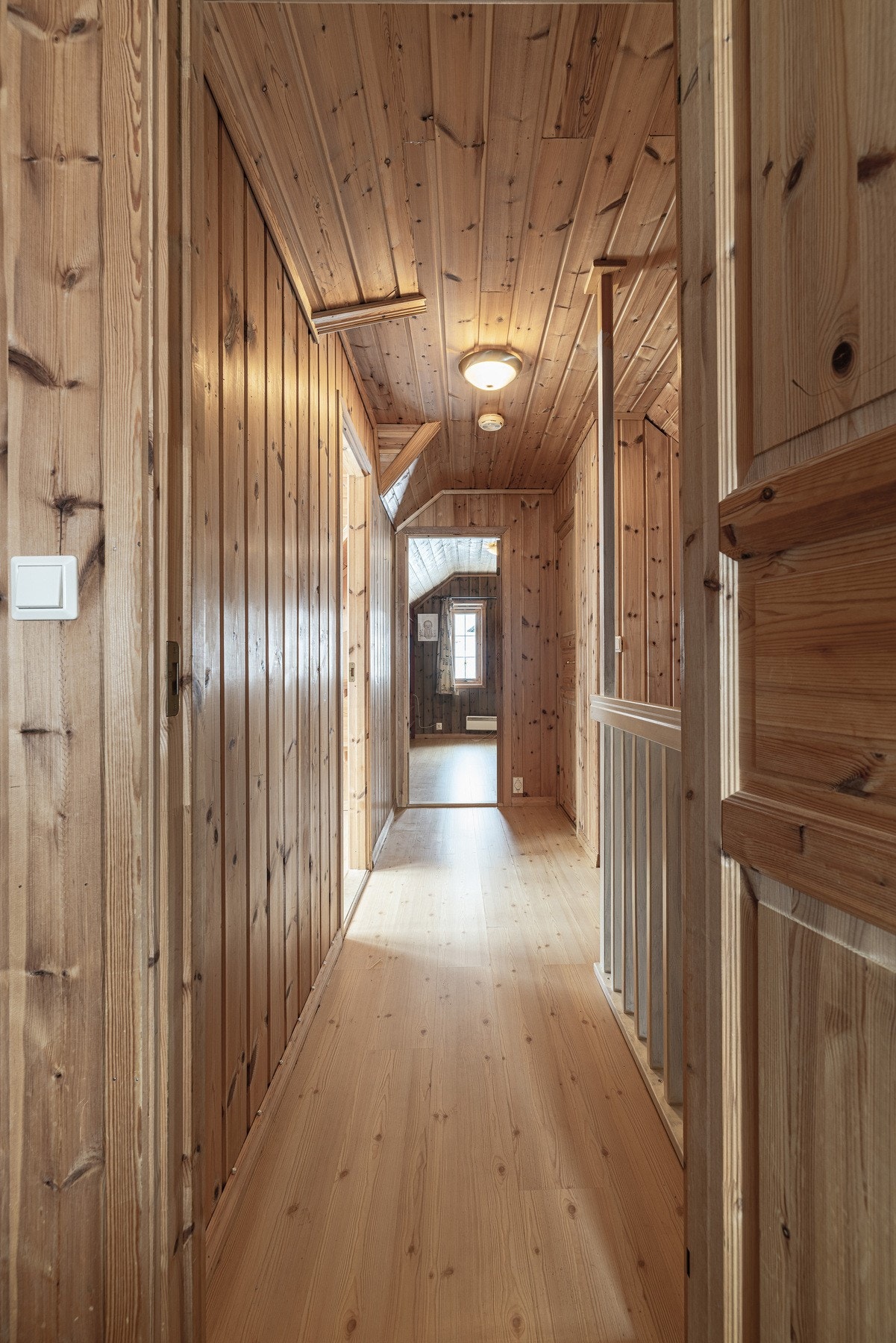 Gang mellom soverom i loftsetasjen. Galleribilde