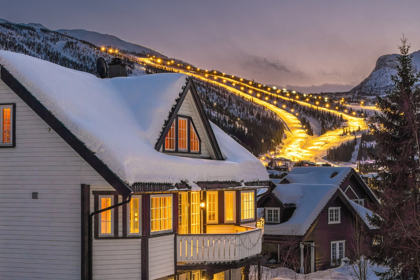 EIE Fjellmegleren har gleden av å presentere Skadvinvegen 52 - Oppussingsobjekt med store muligheter!! Foto: Aurelijus Photo. Galleribilde